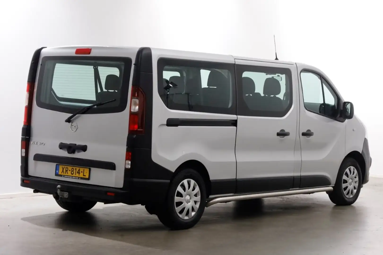 Opel Vivaro Combi 1.6 CDTI 120pk E6 L2H1 Personenbus Incl BTW/ Grijs - 2
