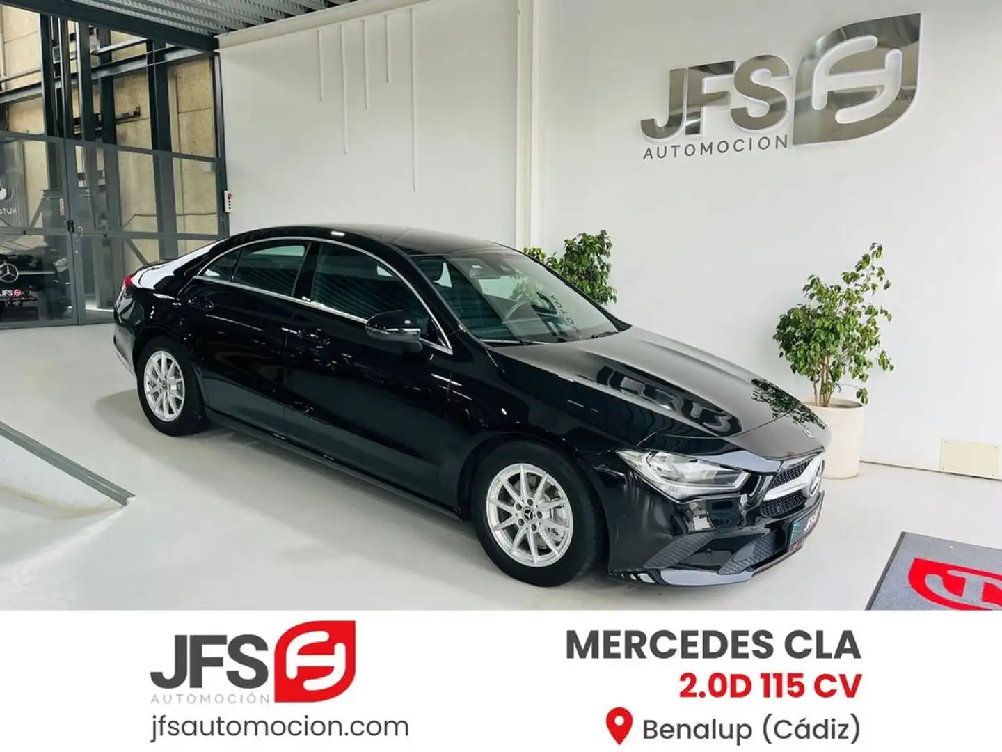 Mercedes-Benz CLA 180 Negro - 1