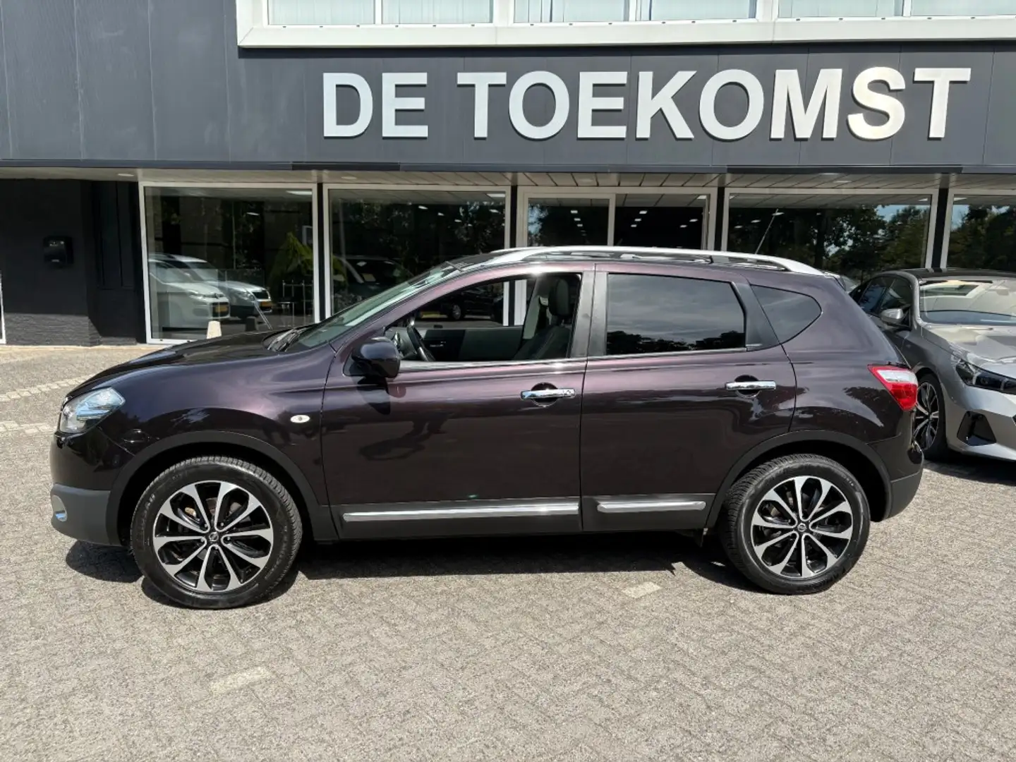 Nissan Qashqai 1.6 Panorama Dak Trekh AFN. / CLIMAT / CRUISE / CA Violett - 1