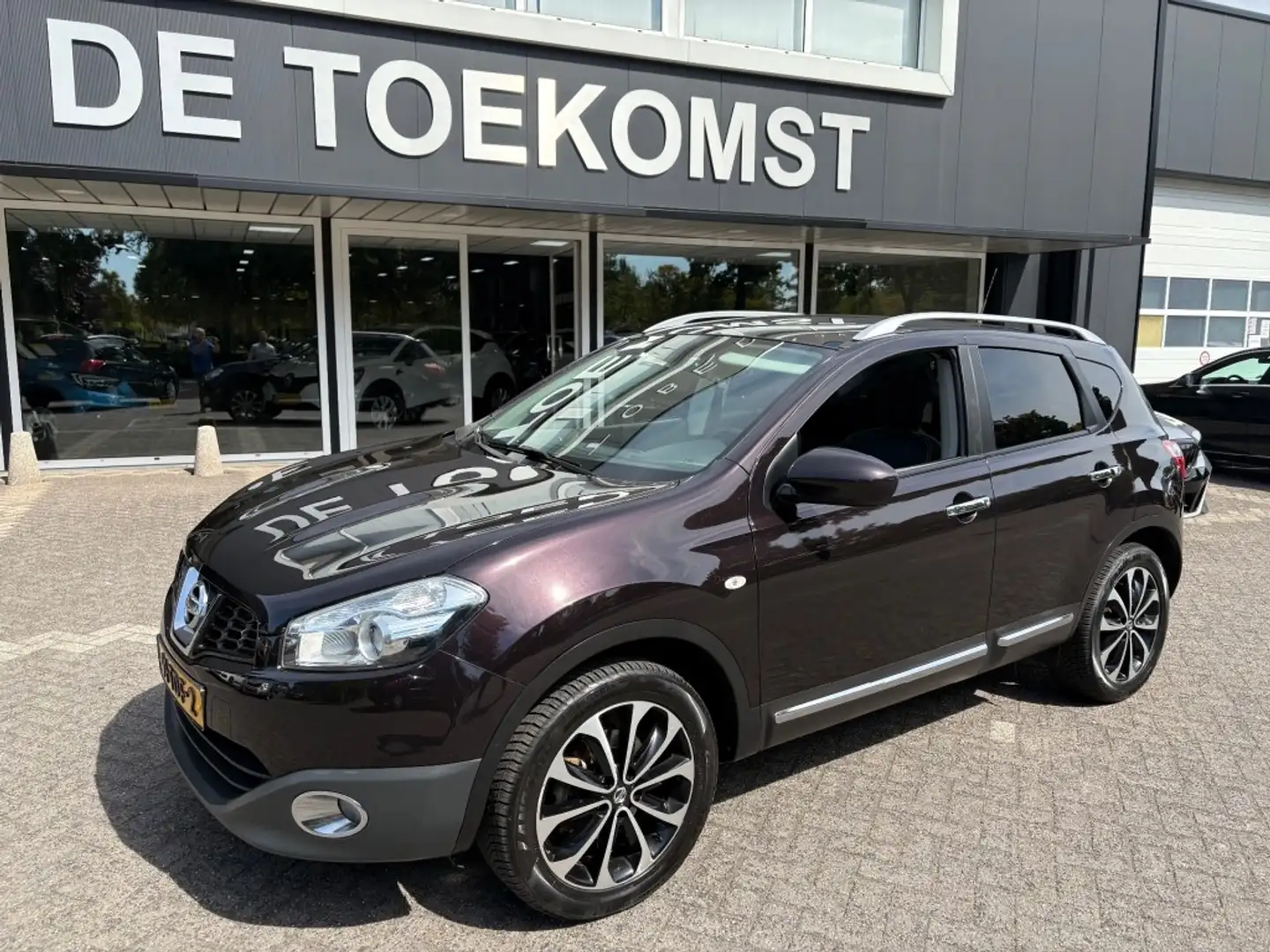 Nissan Qashqai 1.6 Panorama Dak Trekh AFN. / CLIMAT / CRUISE / CA Violett - 2