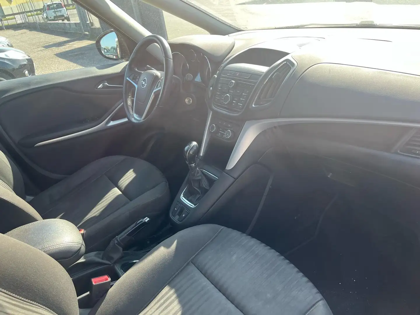 Opel Zafira 1.9 cdti Enjoy 120cv - 2