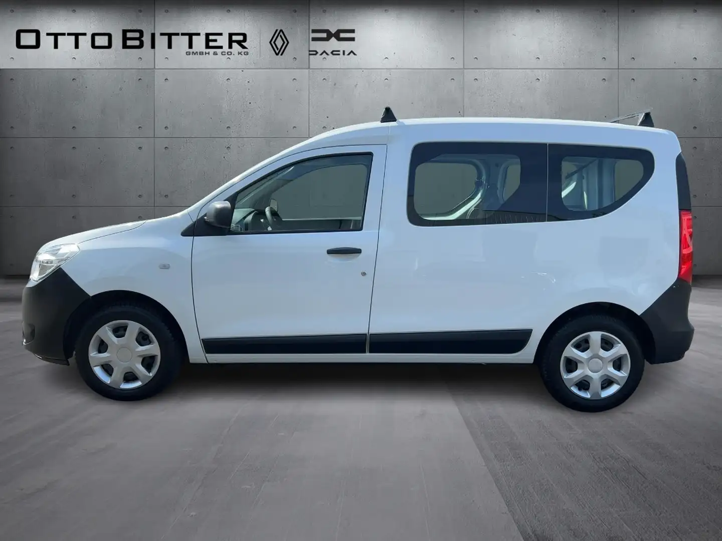 Dacia Dokker Essential SCe100 5-SITZE ANHÄNGERKUPPLUNG Белый - 2