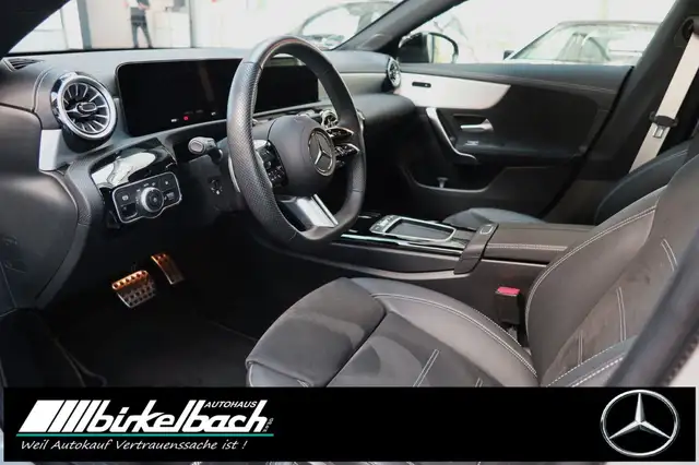 Mercedes-Benz Cla view 5