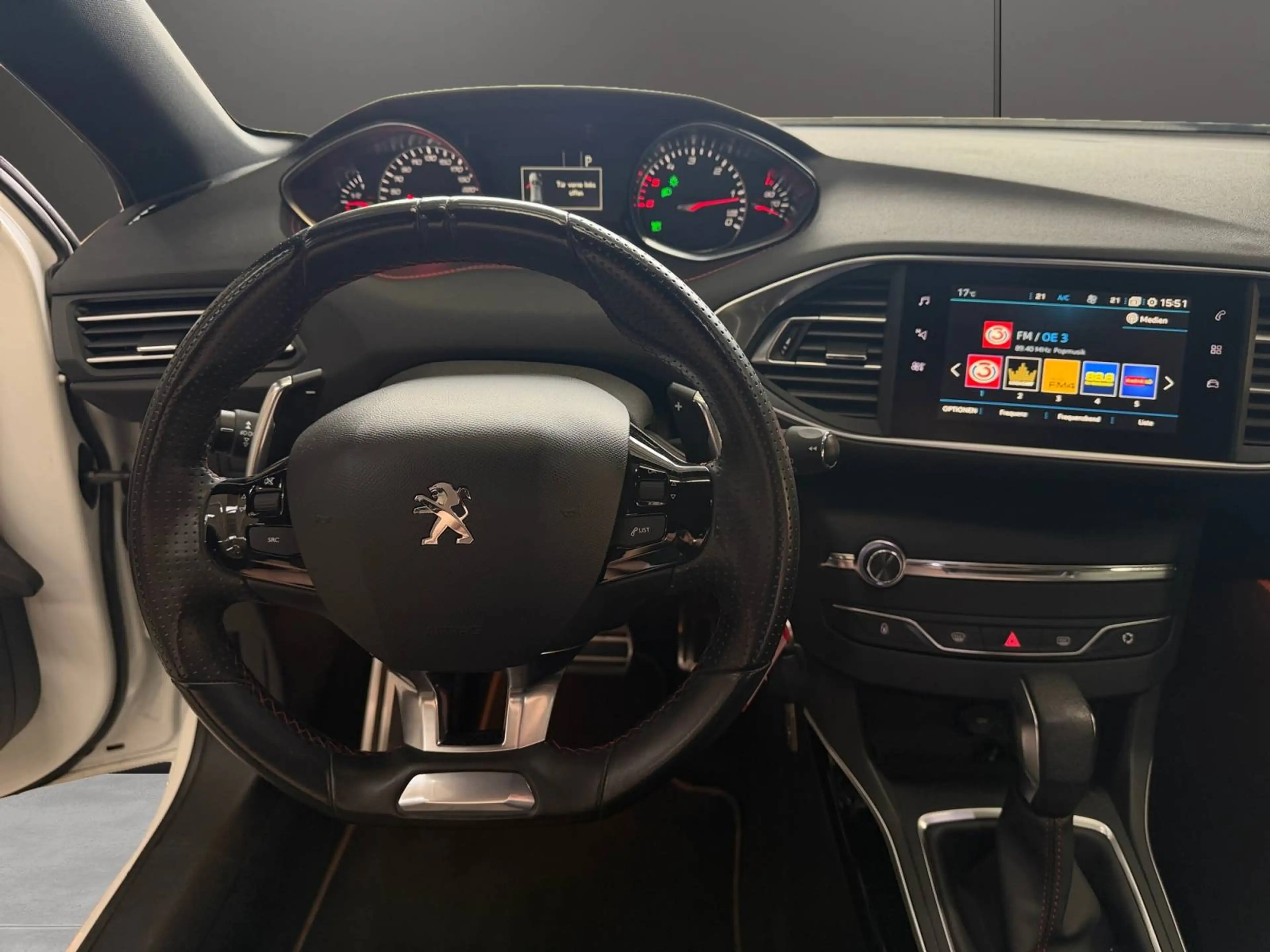 Peugeot 308 GT LINE 1.6 BLUEHDI 120 EAT6 | AUTOMATIK | NUR 50.000 KM | TOPZUSTAND | FULL-LED | NAVI — photo 13