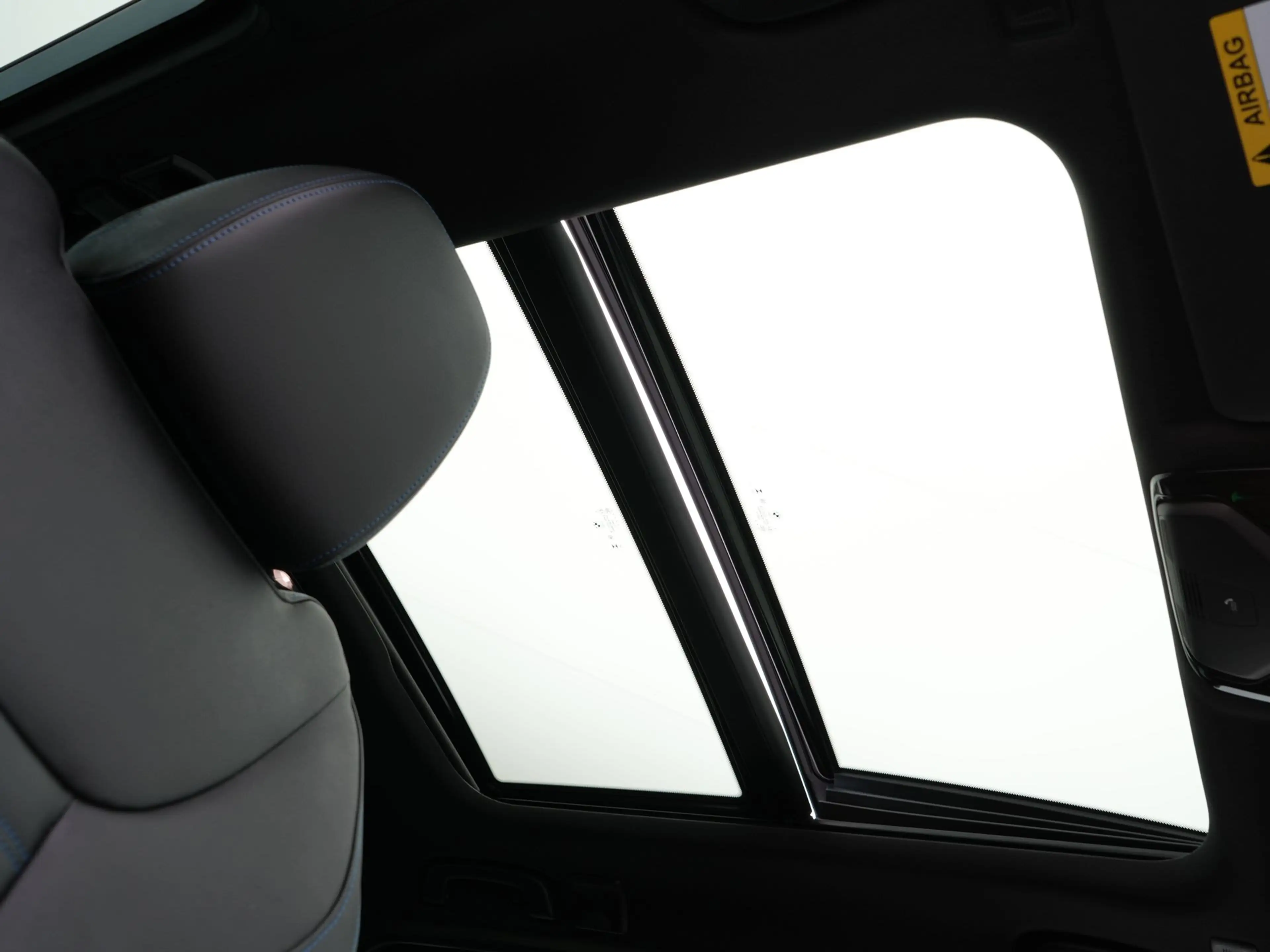 BMW 330 3 Serie 330e M-Sport Pro | Trekhaak | Panoramadak — photo 15