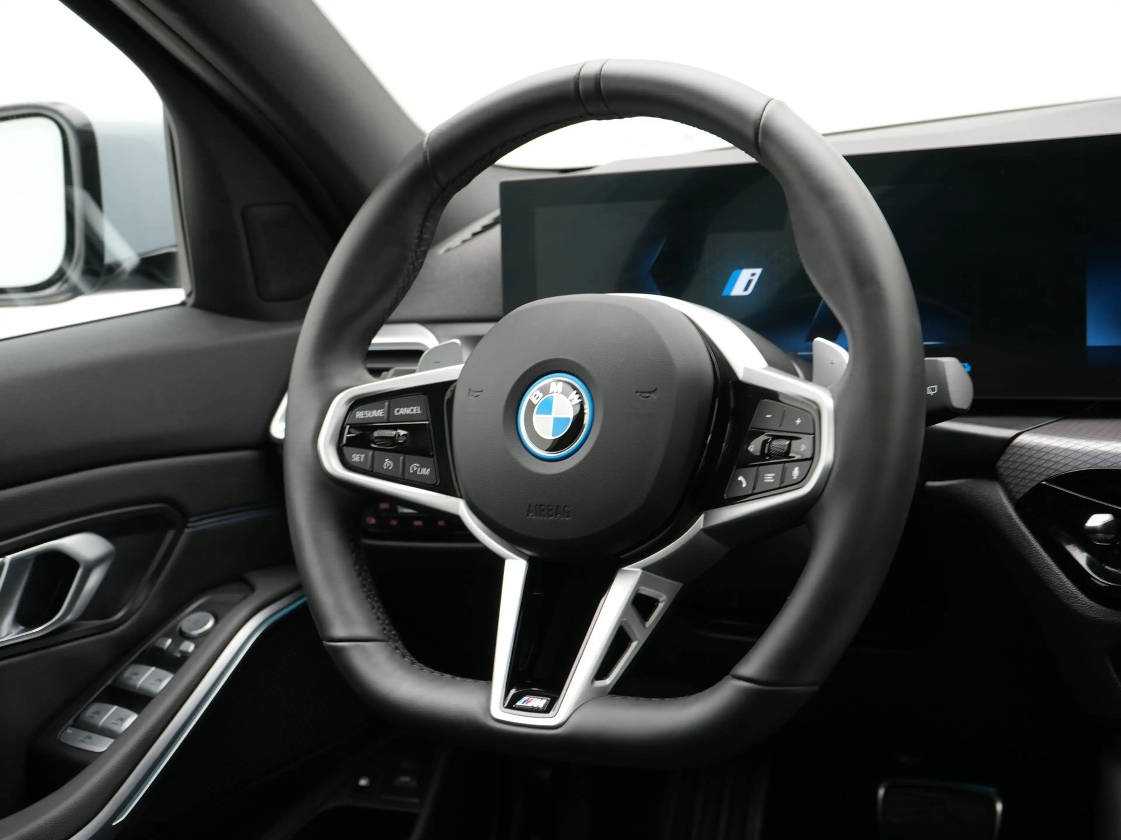 BMW 330 3 Serie 330e M-Sport Pro | Trekhaak | Panoramadak — photo 2