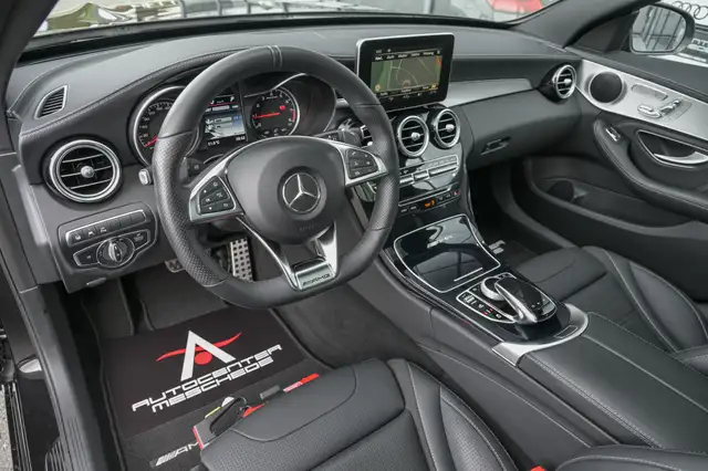 Mercedes-Benz C-Class view 9