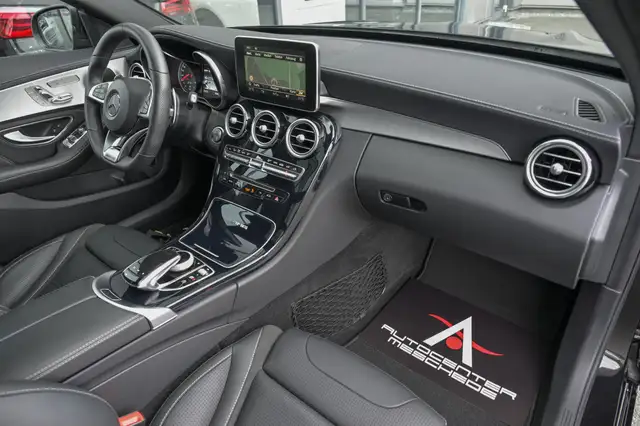 Mercedes-Benz C-Class view 11