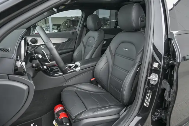 Mercedes-Benz C-Class view 12