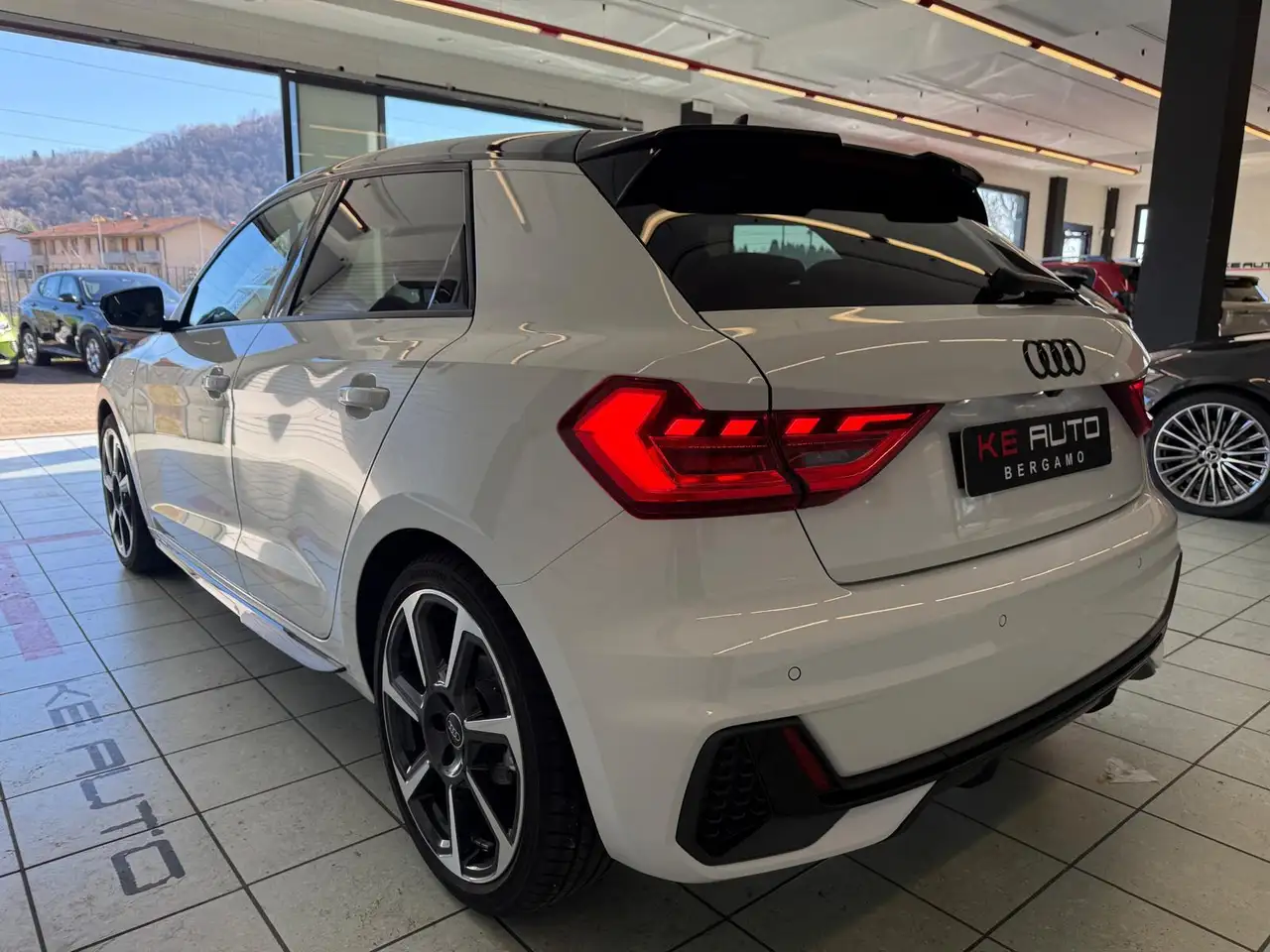 Audi A1 Sportback 30 tfsi Identity Black 116cv s-tronic, миниатюра 5