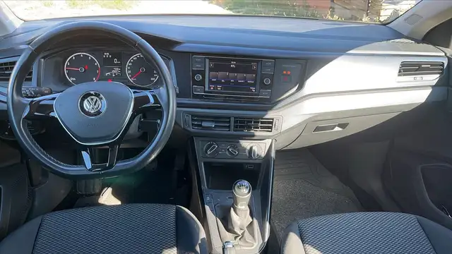 Volkswagen Polo view 11