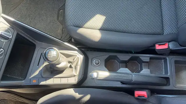 Volkswagen Polo view 29