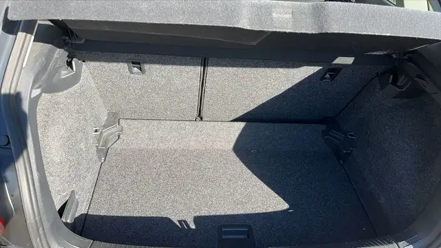 Volkswagen Polo view 14