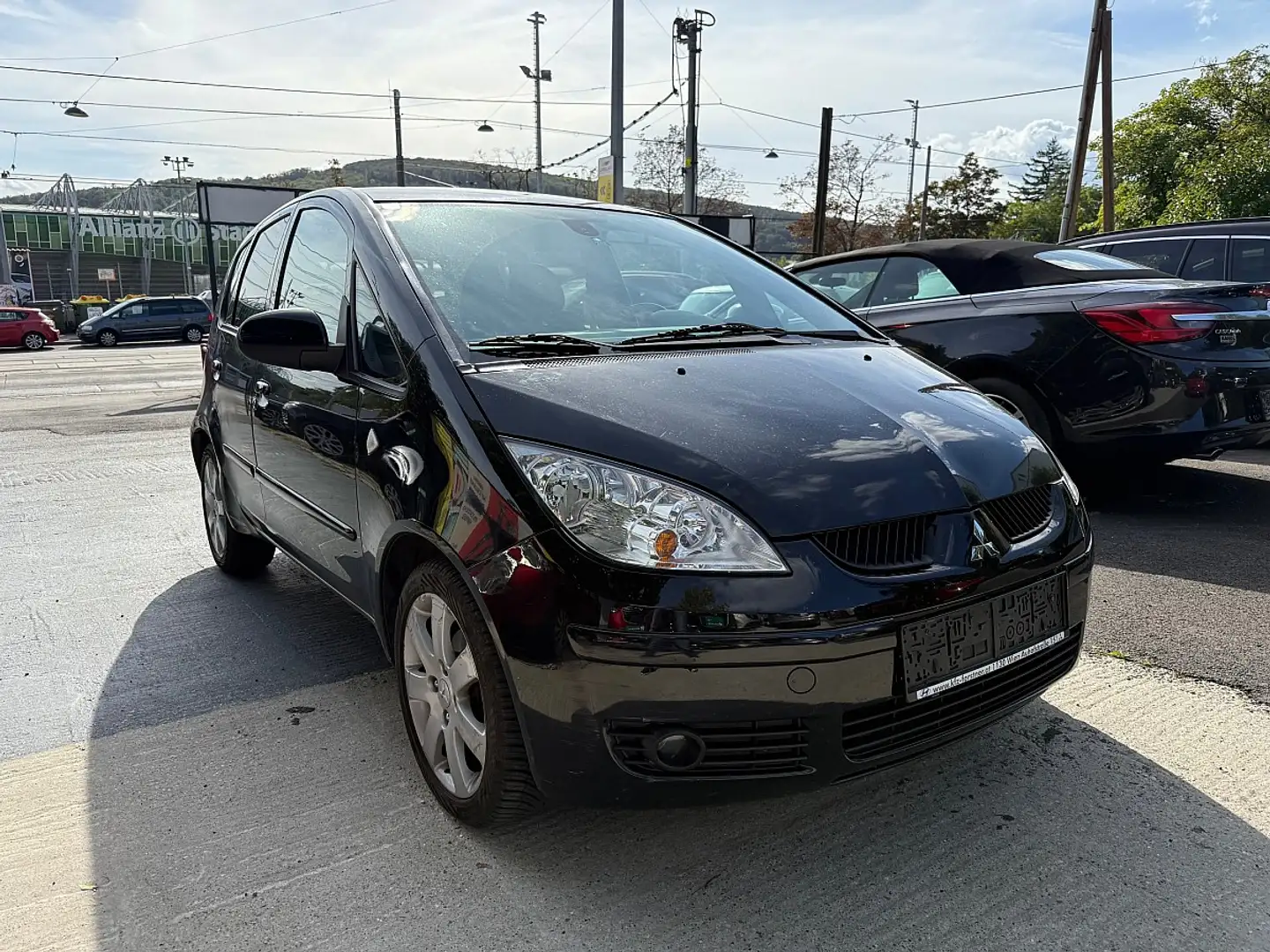 Mitsubishi Colt Motion 1,3 MPI NUR EXPORT Noir - 1