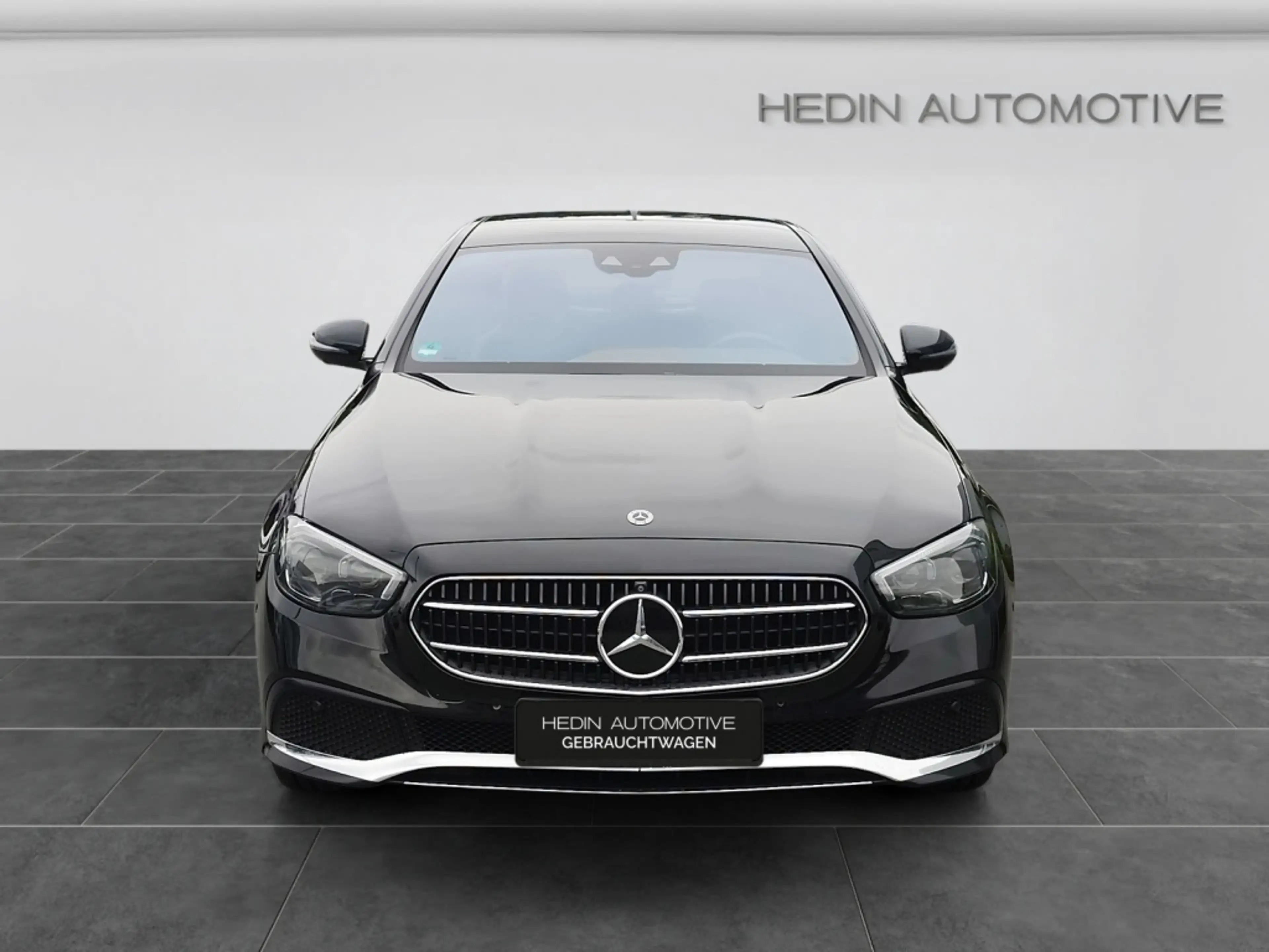 Mercedes-Benz E 300 de 4M Limousine AVANTGARDE|MBEAM|360°|DISTR — photo 9