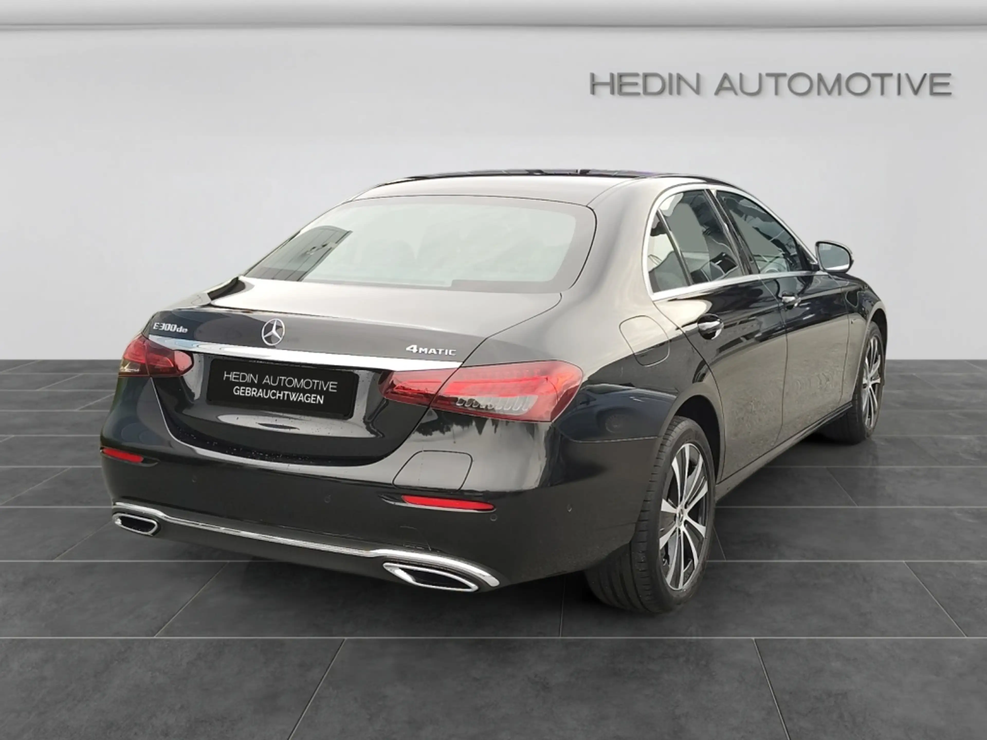 Mercedes-Benz E 300 de 4M Limousine AVANTGARDE|MBEAM|360°|DISTR — photo 6