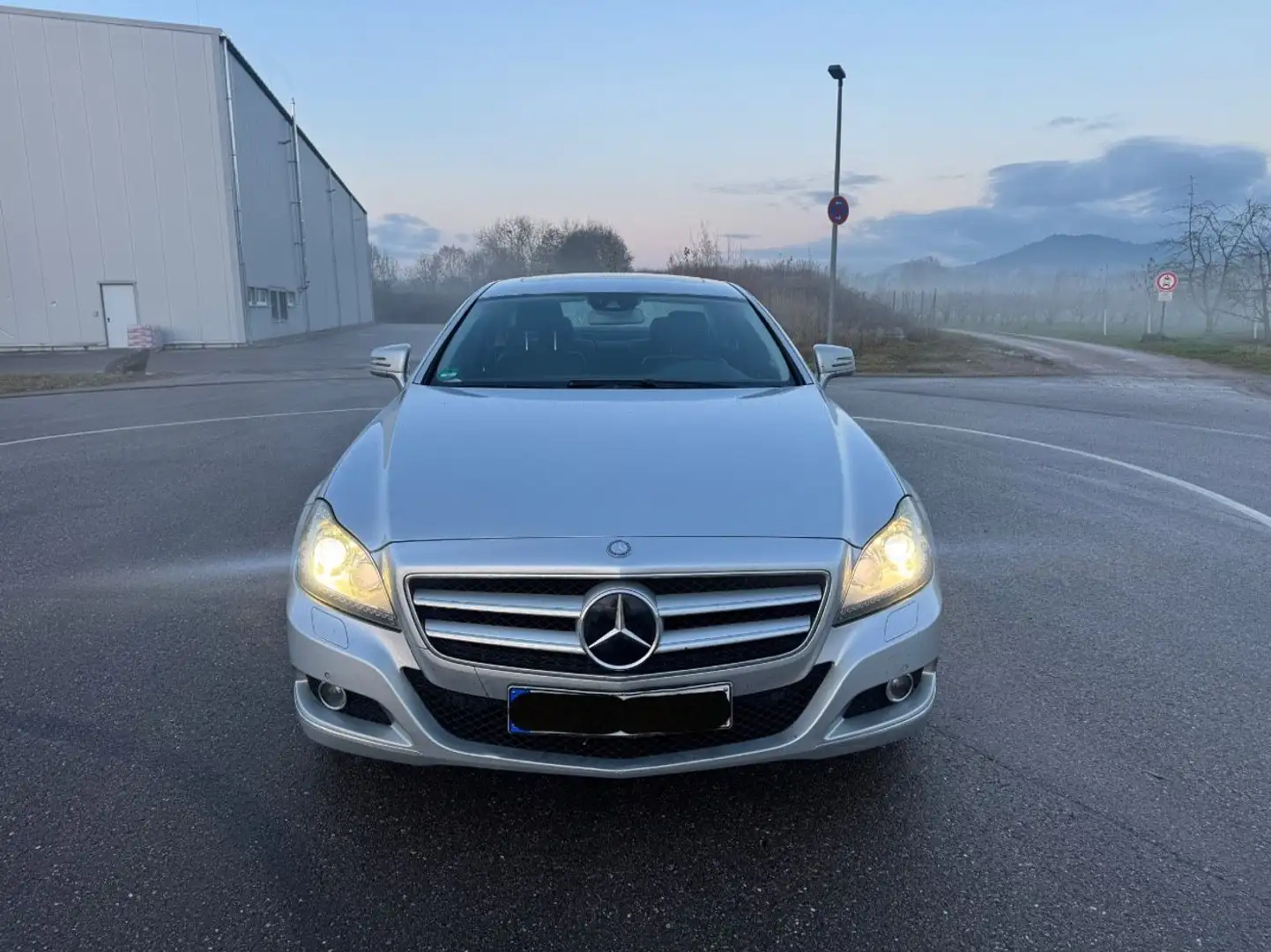 Mercedes-Benz CLS 350 BE*HARMAN/KARDON*TOP Argento - 2
