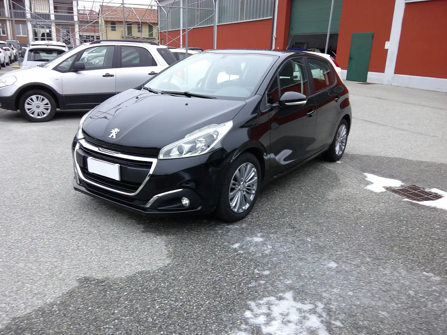 Peugeot 208 208 5p 1.6 bluehdi Allure 75cv SOLO 92.000 KM Nero - 1