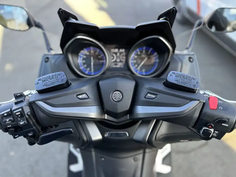 Yamaha TMAX 560 - foto 2