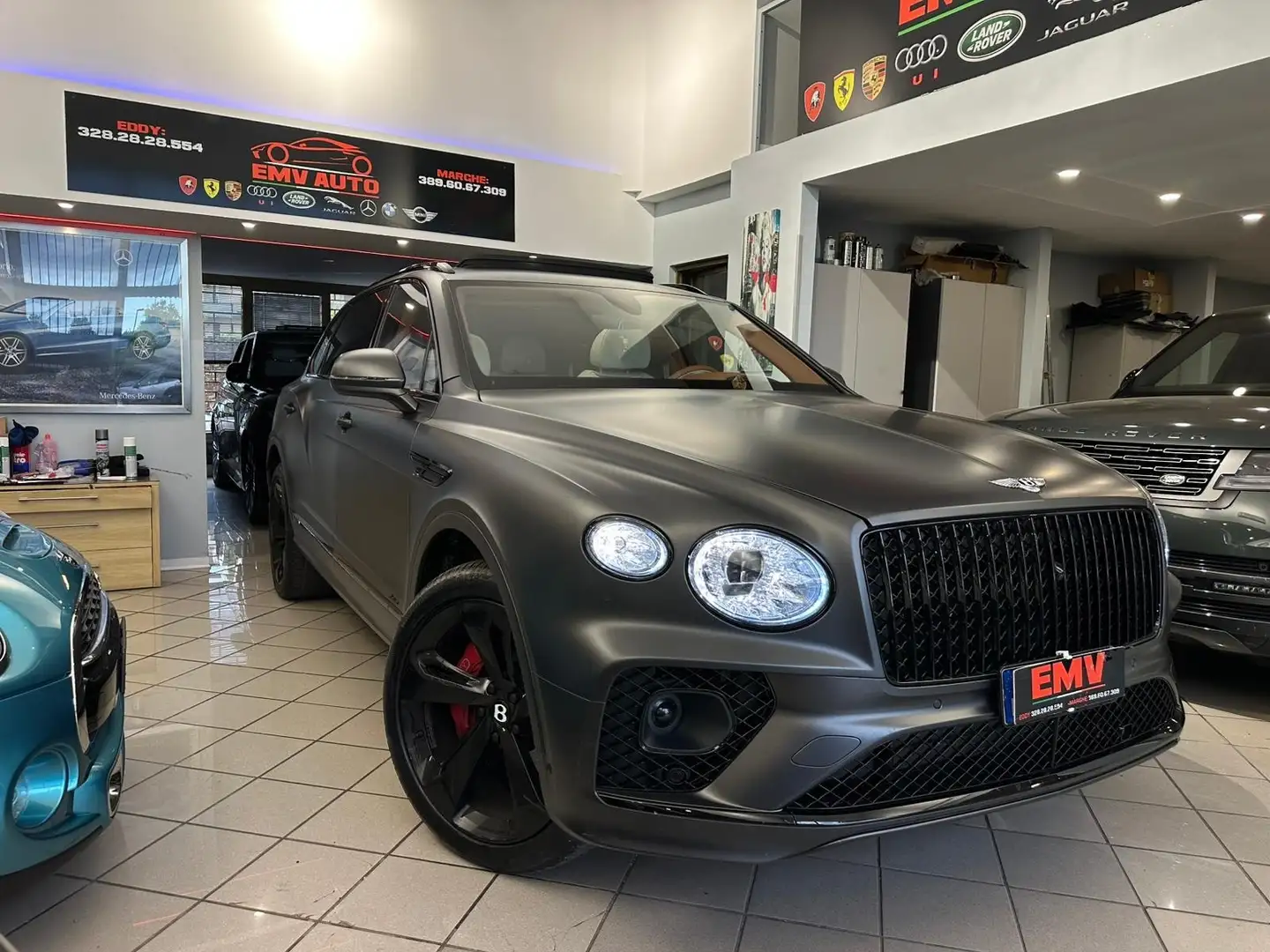 Bentley Bentayga V8 FIRST1EDITION Grau - 1