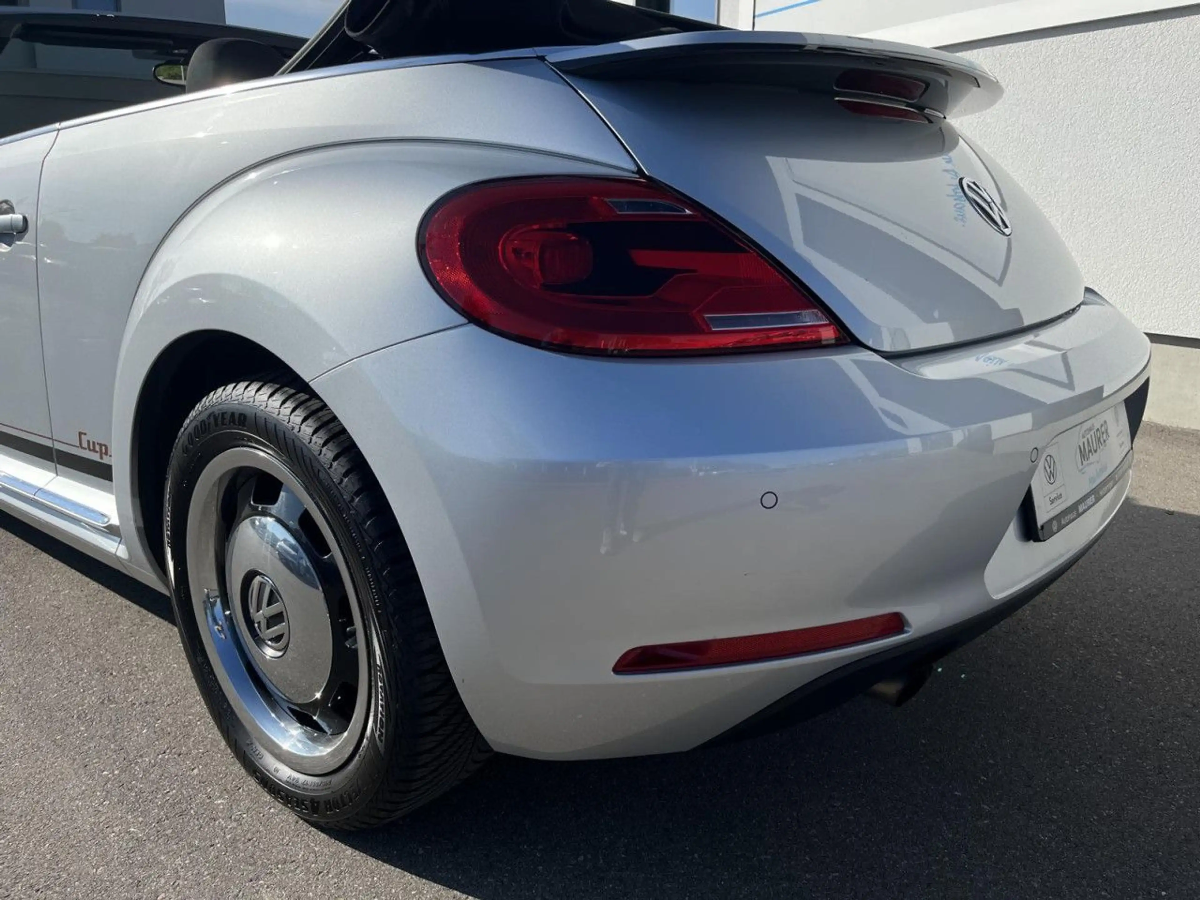 Volkswagen Beetle Cabrio 1,2 TSI DSG Cup Sitzheizung PDC — photo 15
