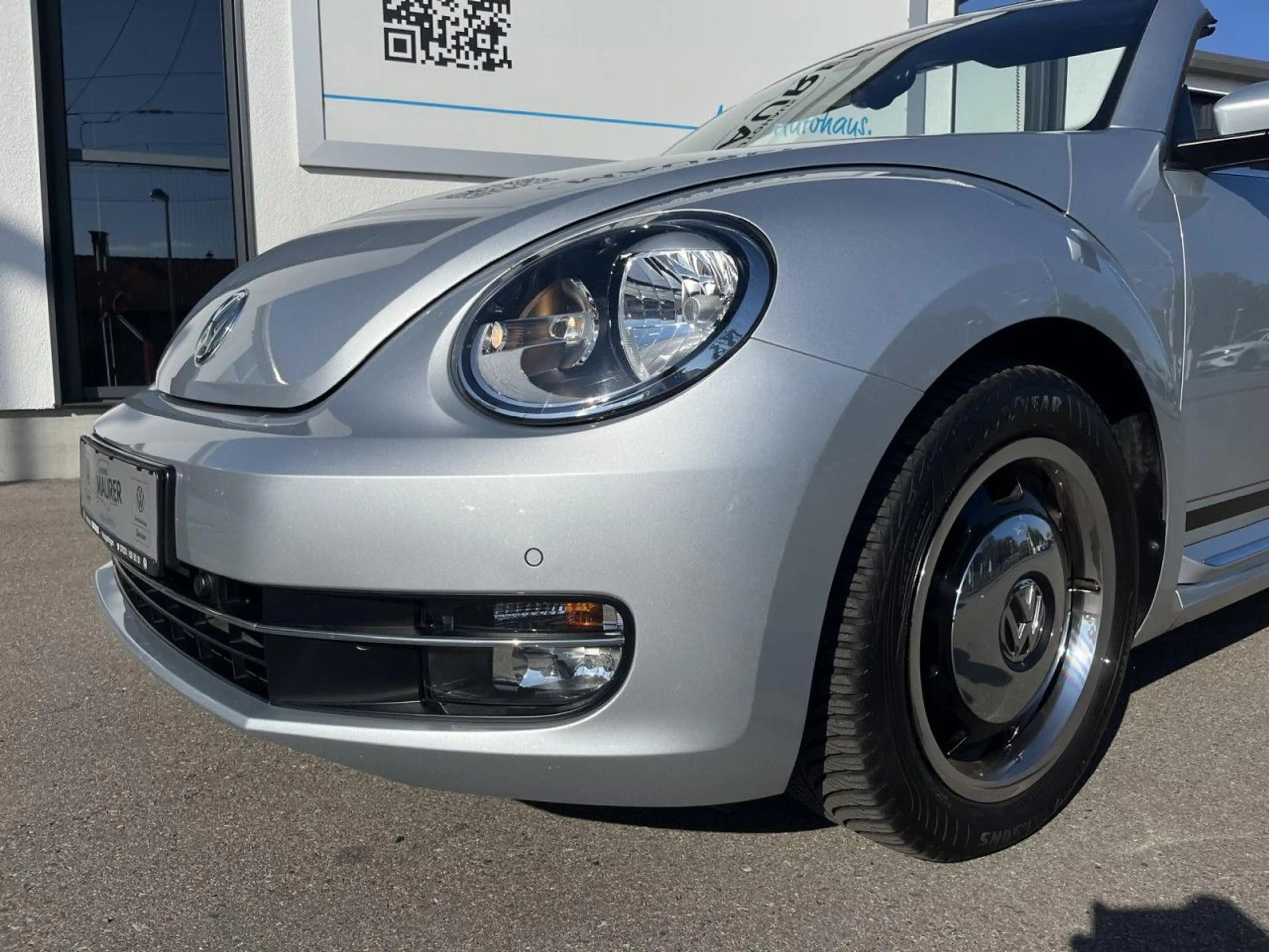 Volkswagen Beetle Cabrio 1,2 TSI DSG Cup Sitzheizung PDC — photo 3