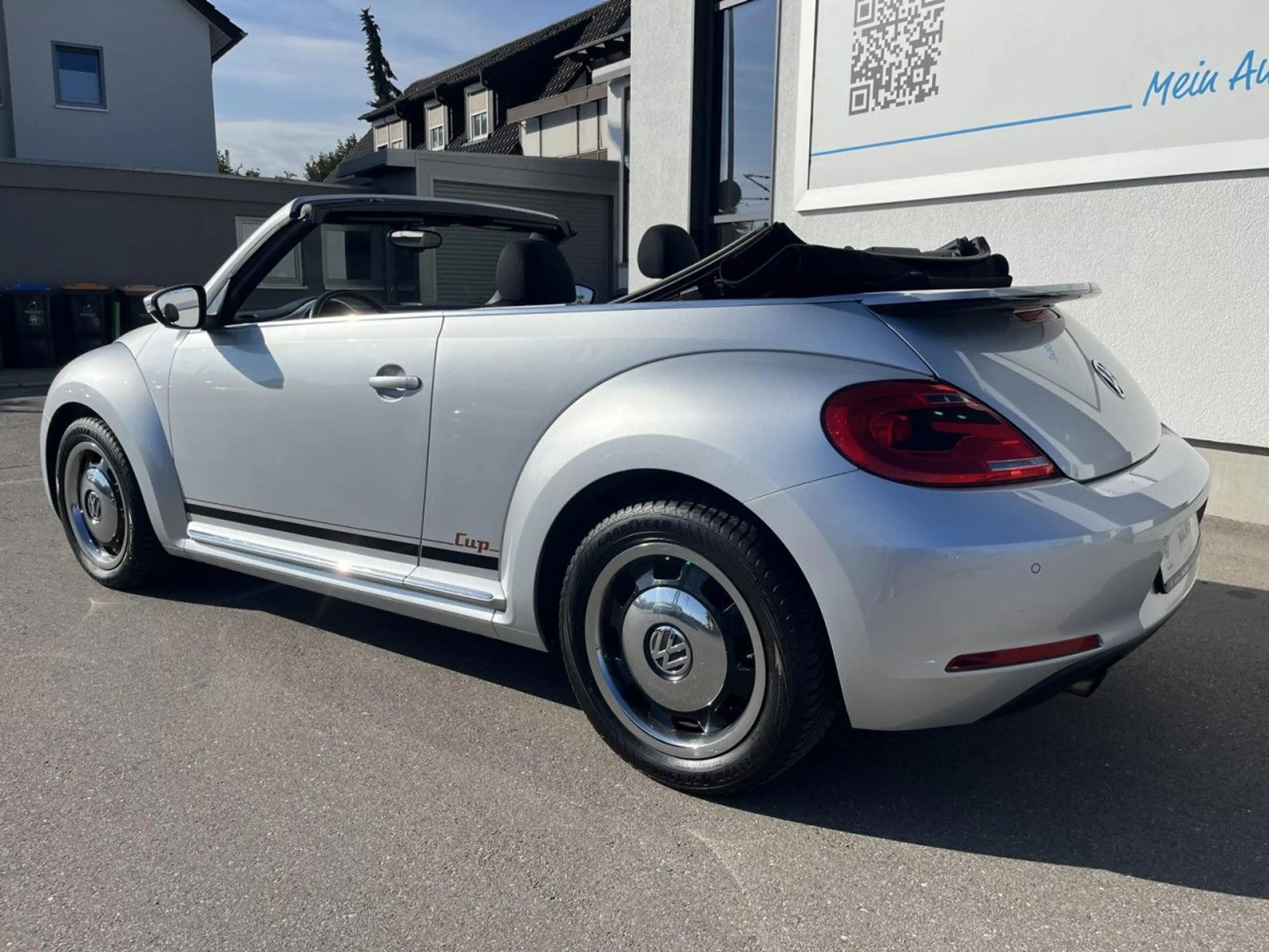 Volkswagen Beetle Cabrio 1,2 TSI DSG Cup Sitzheizung PDC — photo 5