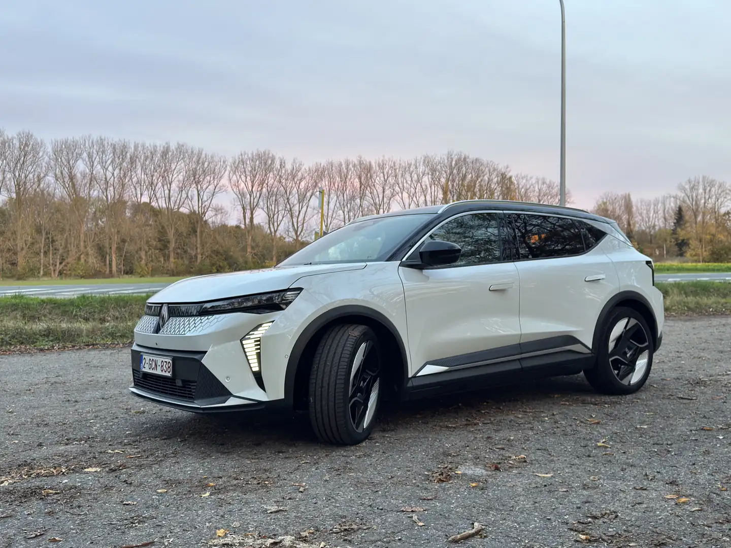 Renault Scenic E-Tech Long Range Iconic Blanc - 2