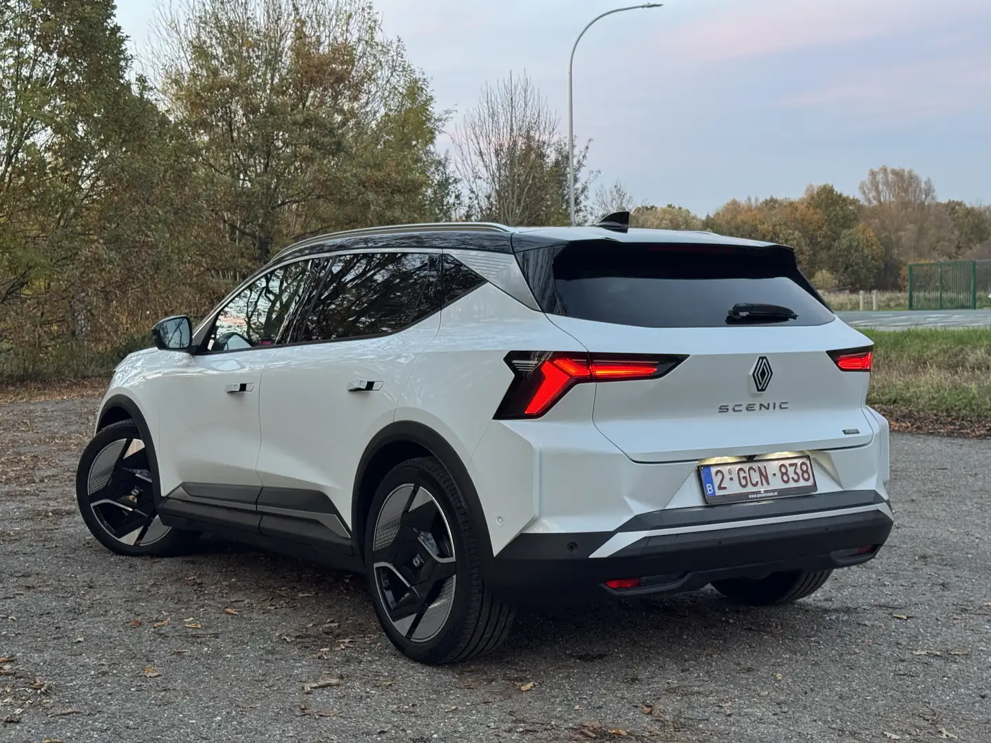 Renault Scenic E-Tech Long Range Iconic Blanc - 1