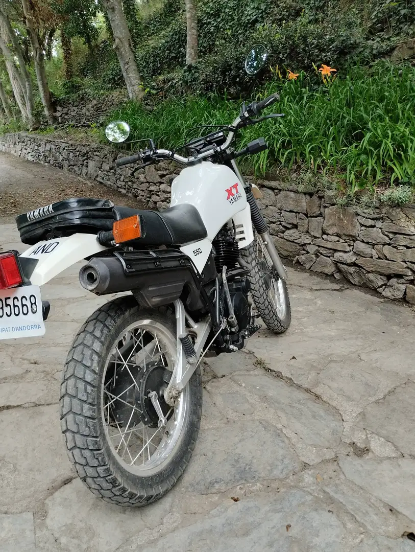 Yamaha XT 550 Blanco - 1