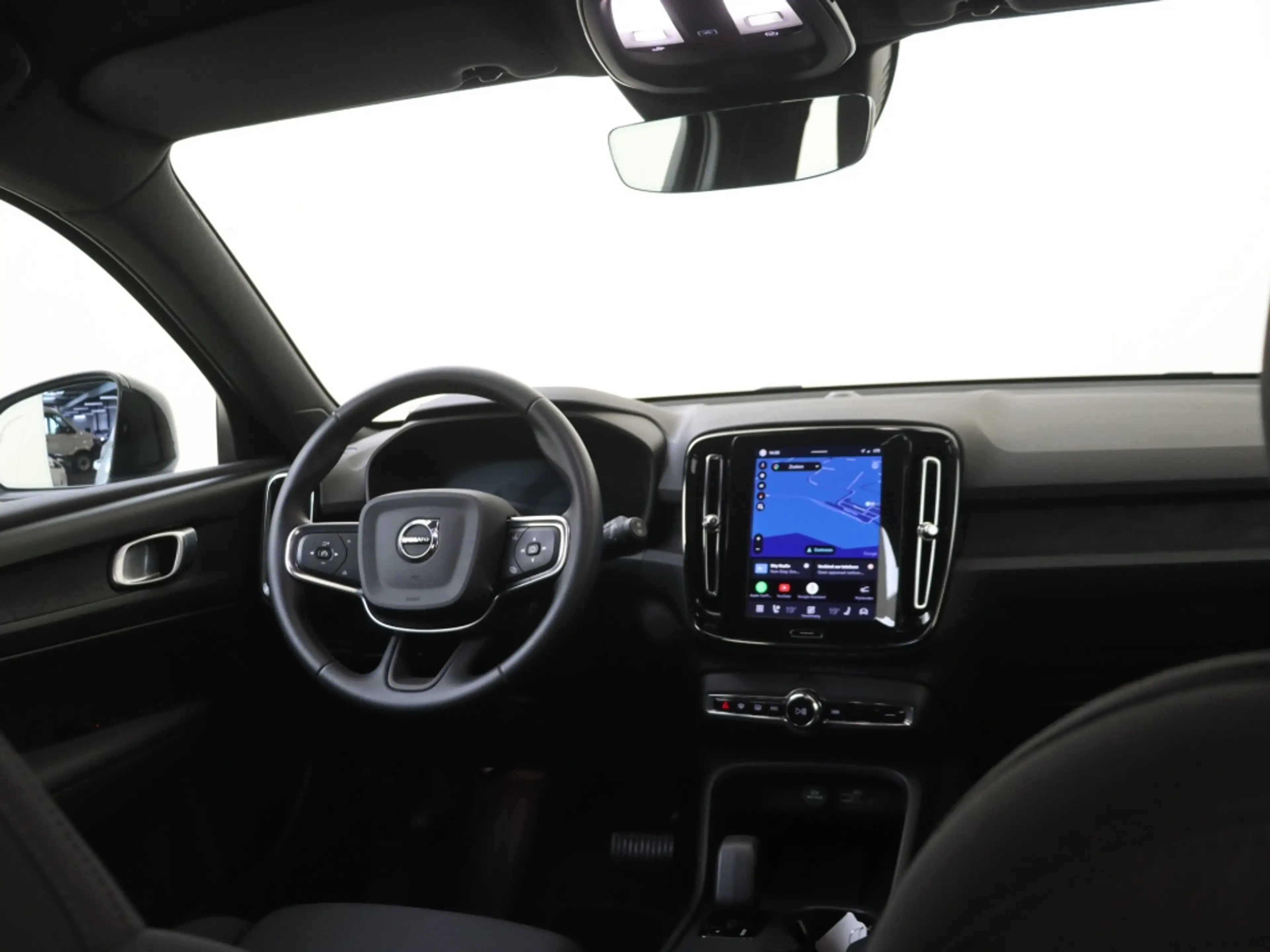 Volvo EX40 Extended Plus 82 kWh | Trekhaak | All-Seasonbanden — photo 10