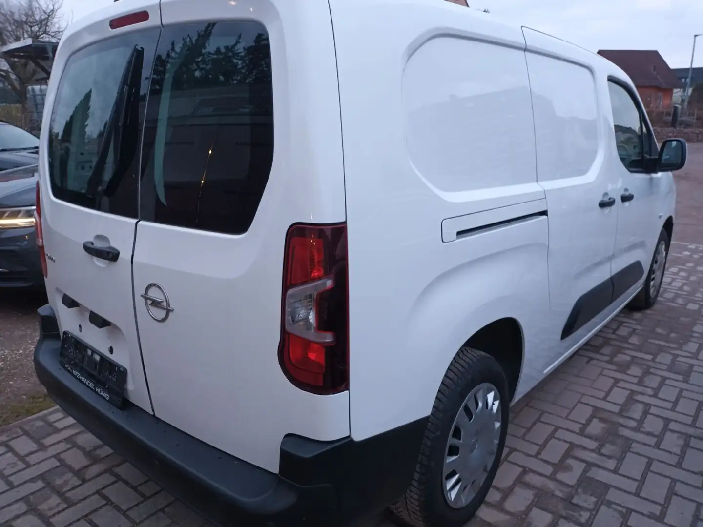 Opel COMBO E CARGO EDITION XL KLIMA+PDC+WR+Scheckheft Weiß - 2