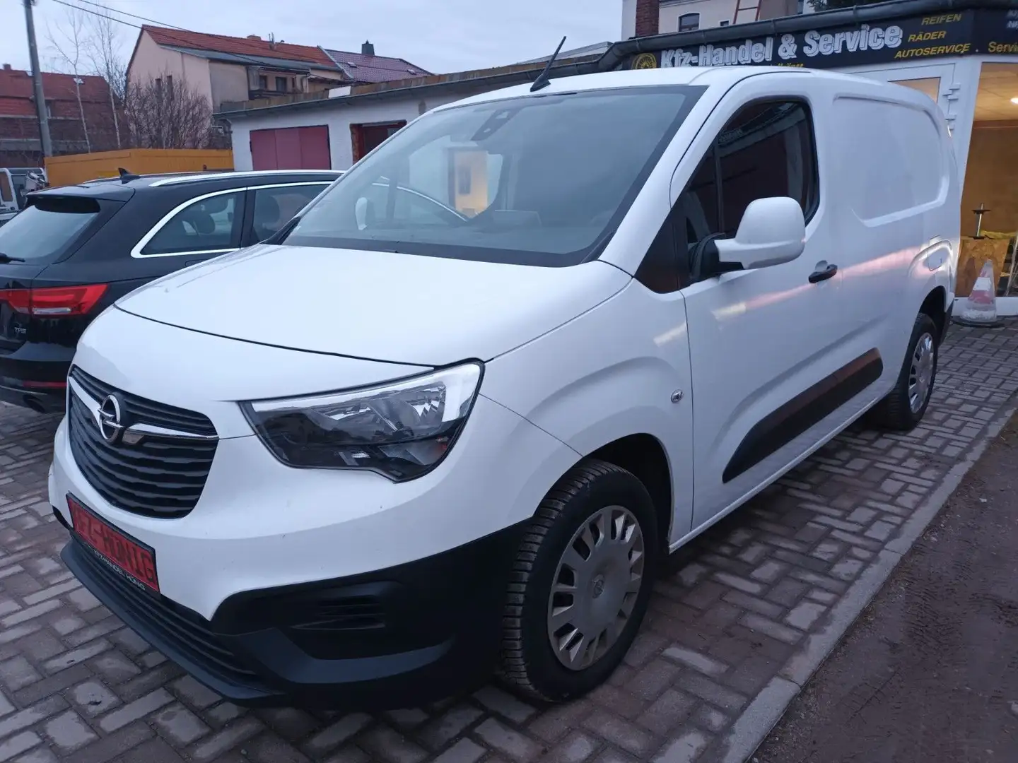 Opel COMBO E CARGO EDITION XL KLIMA+PDC+WR+Scheckheft Weiß - 1
