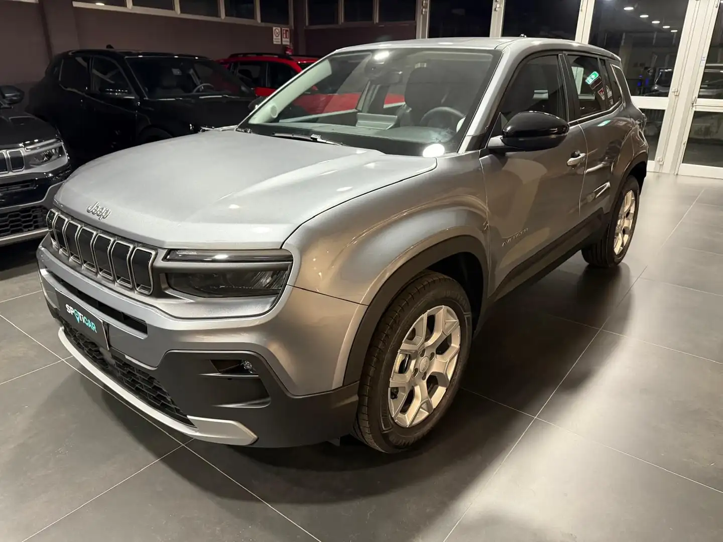 Jeep Avenger Avenger 1.2 Turbo 100 CV Altitude Grigio - 2