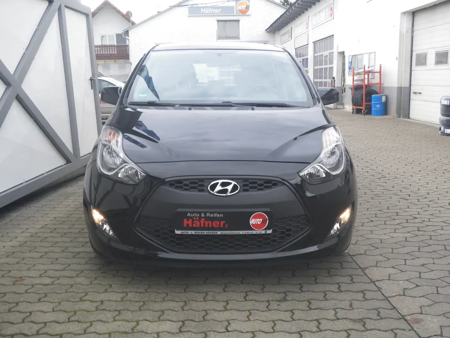 Hyundai iX20 Classic Schwarz - 1