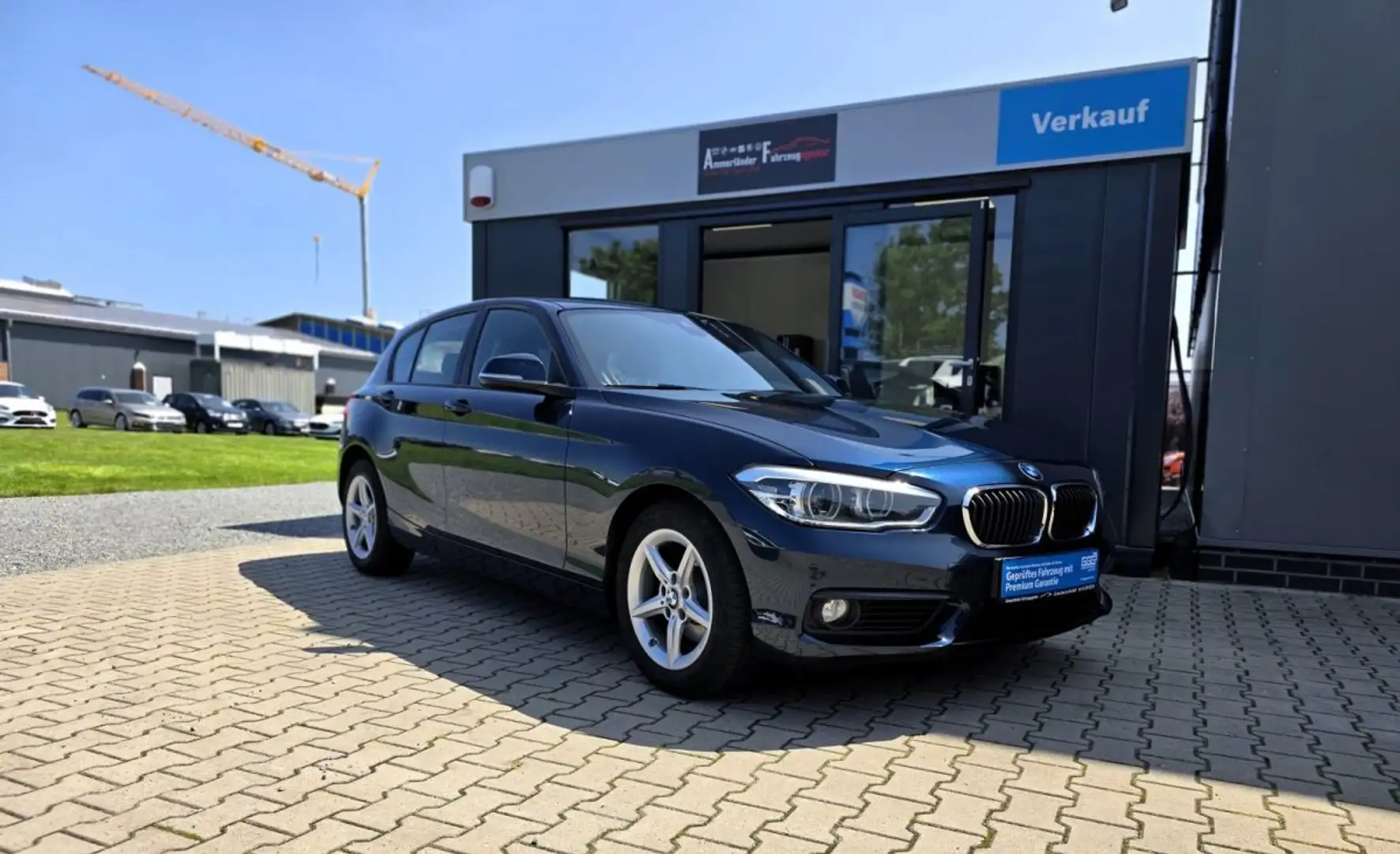 BMW 120 d Advantage EURO6 *AHK-LED-NAVI-SHZ-ALU-TEMPOMAT* Blau - 2