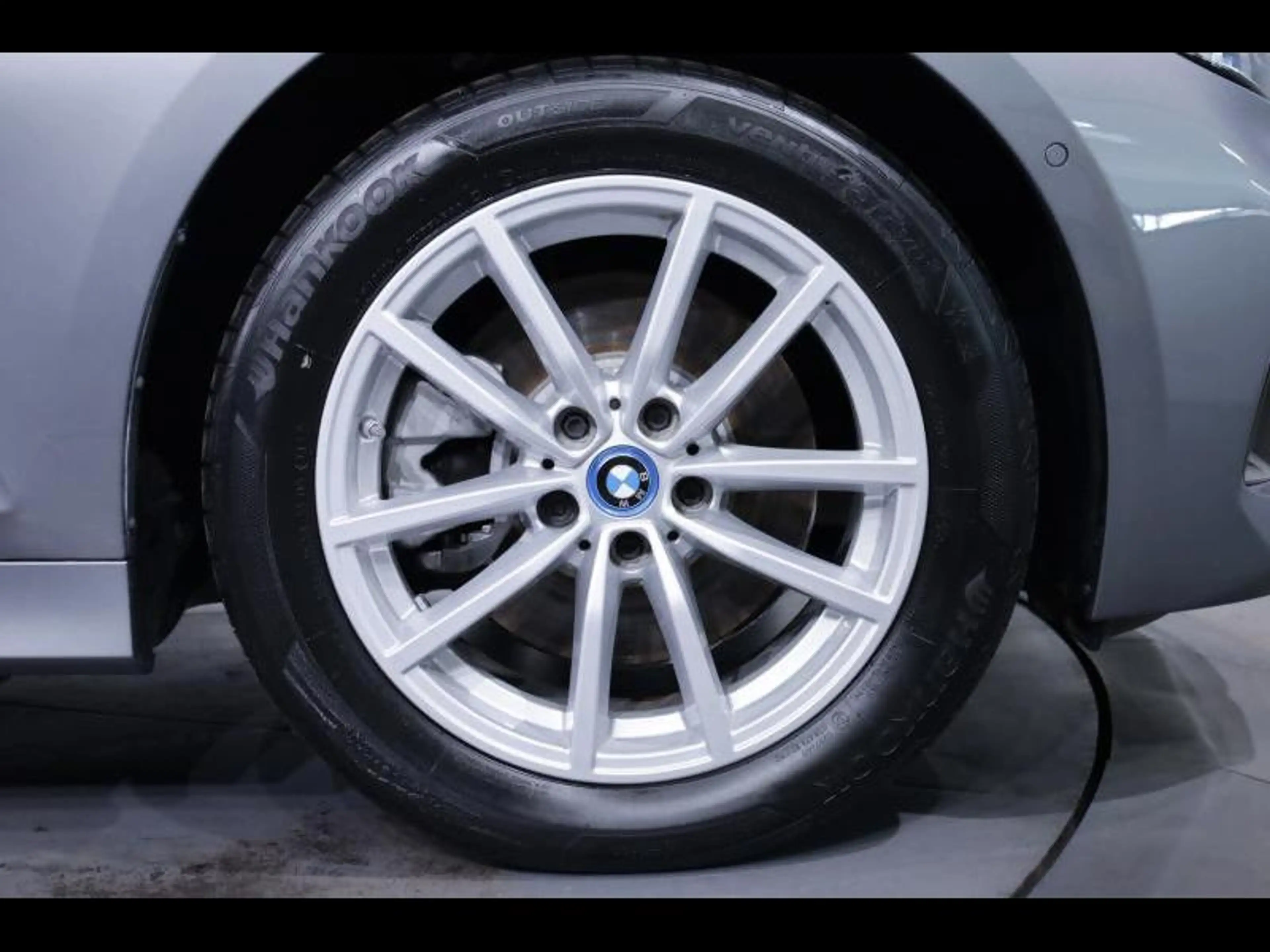 BMW 320 e Berline — photo 8