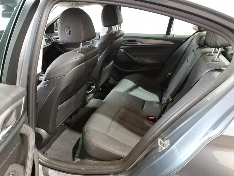 BMW 530 i xDrive Lim HUD Glas-SD HiFi St-Hzg — photo 6