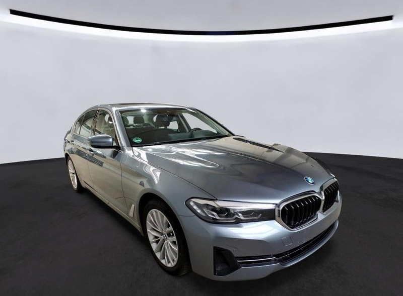BMW 530 i xDrive Lim HUD Glas-SD HiFi St-Hzg — photo 4
