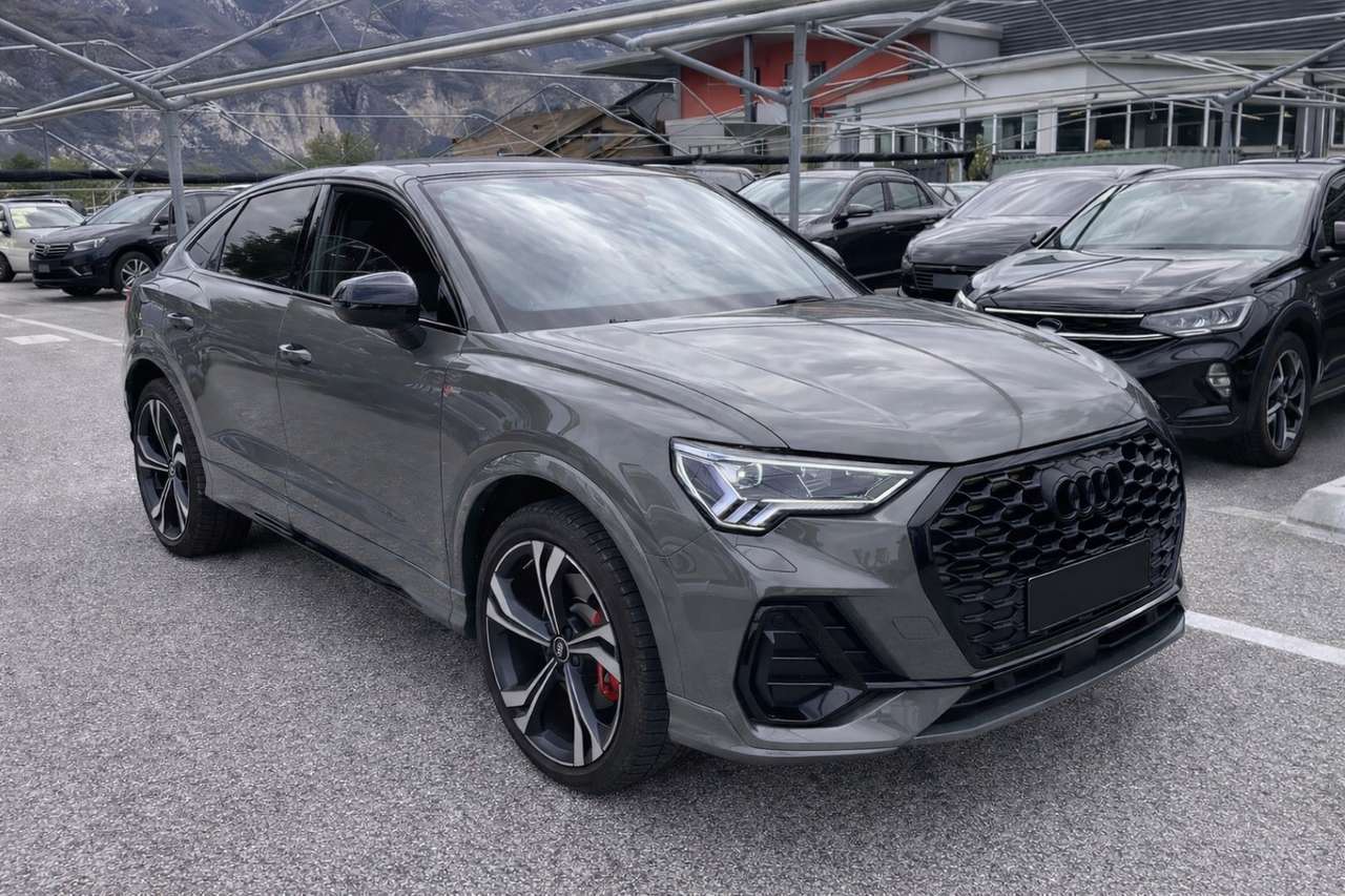 Audi Q3 40 2.0 tdi Edition quattro 200cv s-tronic