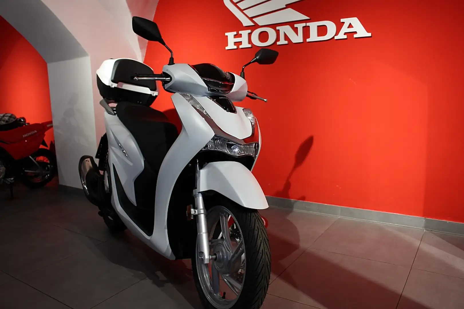 Honda SH 50 SH 350i mit Smart Box Aktion Modell 2024 Alb - 2