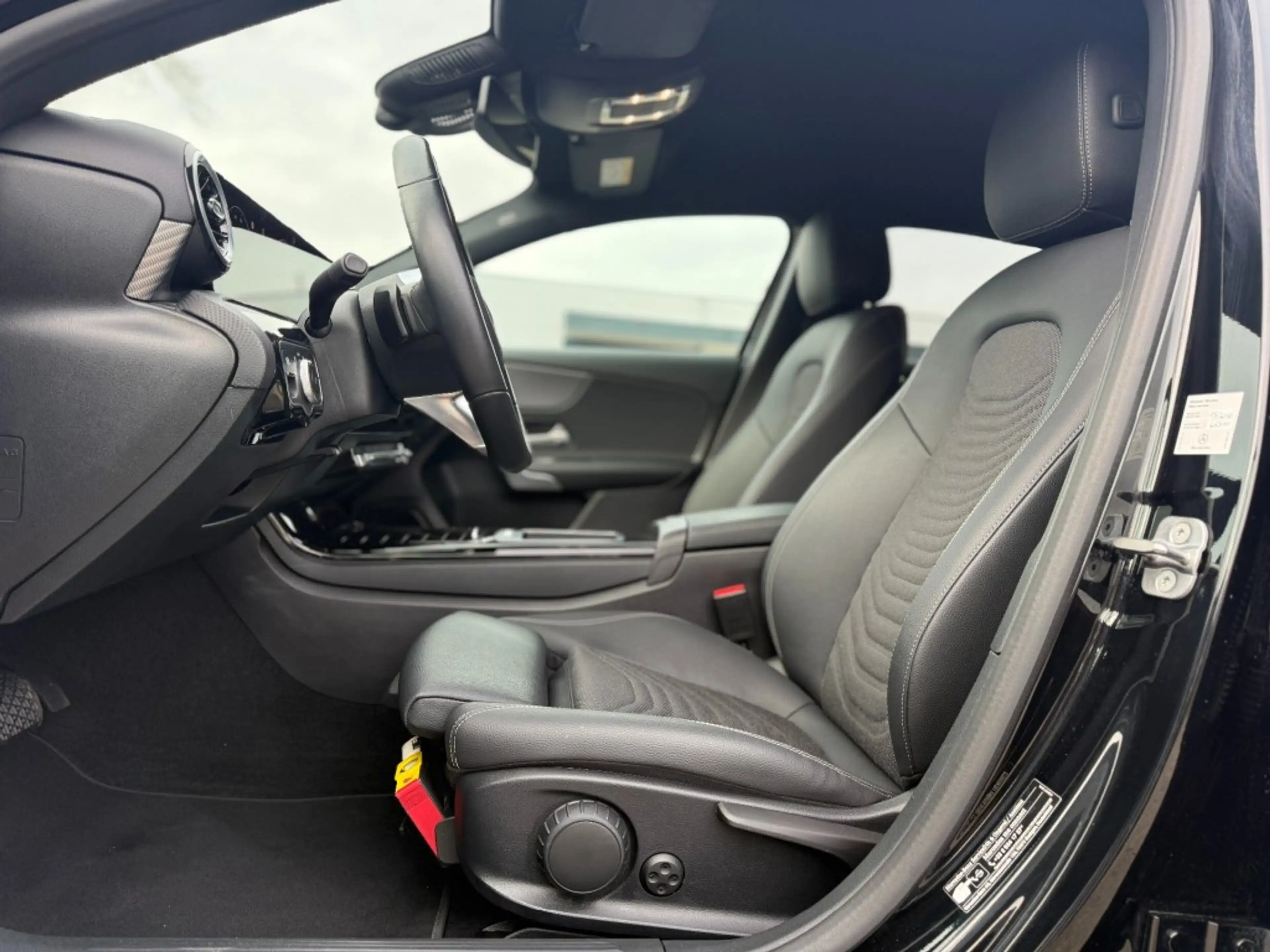 Mercedes-Benz A 180 180 Star Edition Luxury Line Navi Camera — photo 12