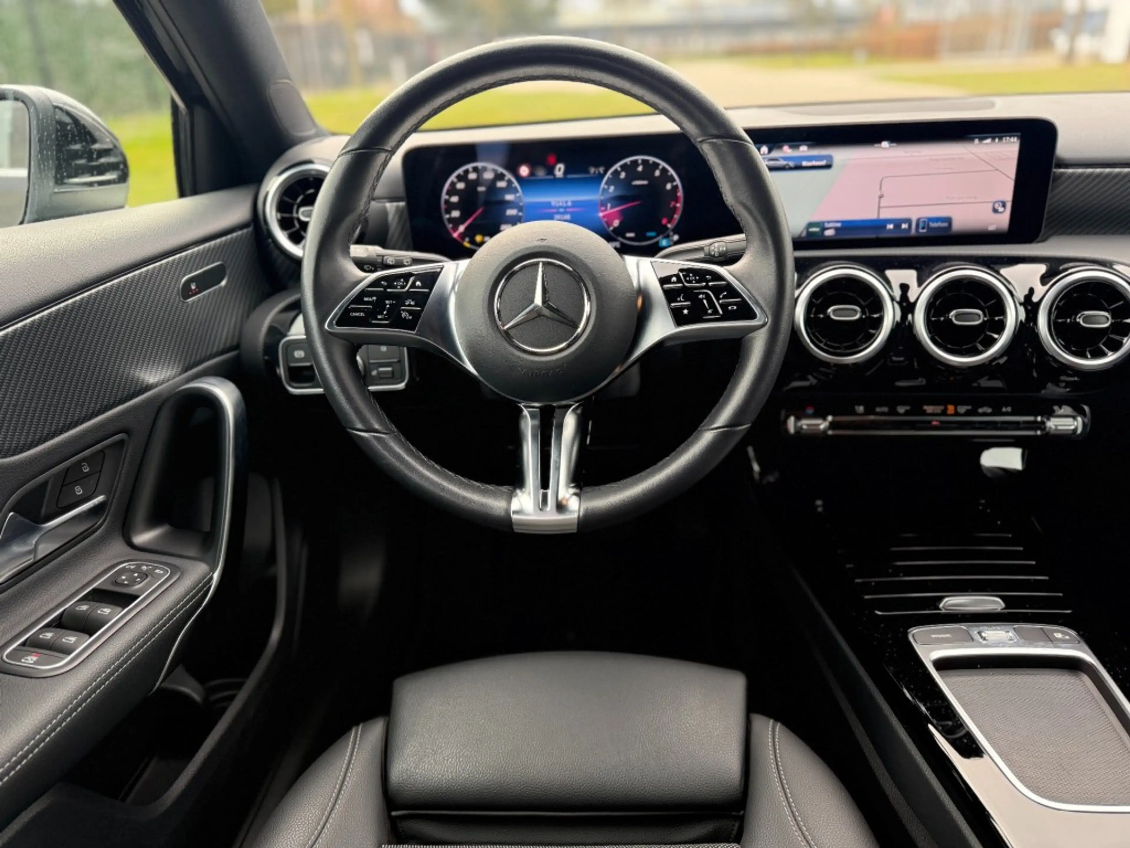 Mercedes-Benz A 180 180 Star Edition Luxury Line Navi Camera — photo 15