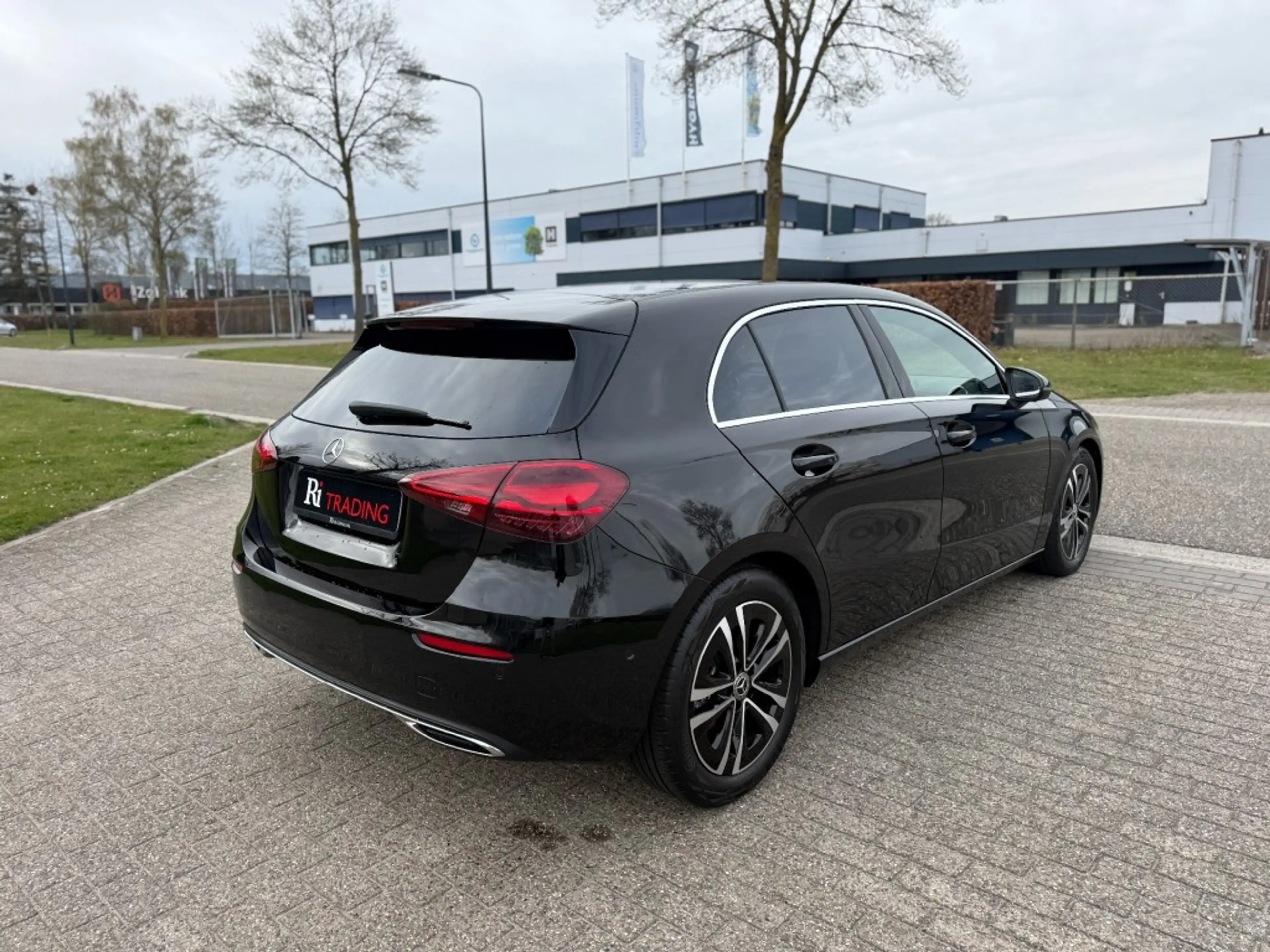 Mercedes-Benz A 180 180 Star Edition Luxury Line Navi Camera — photo 3