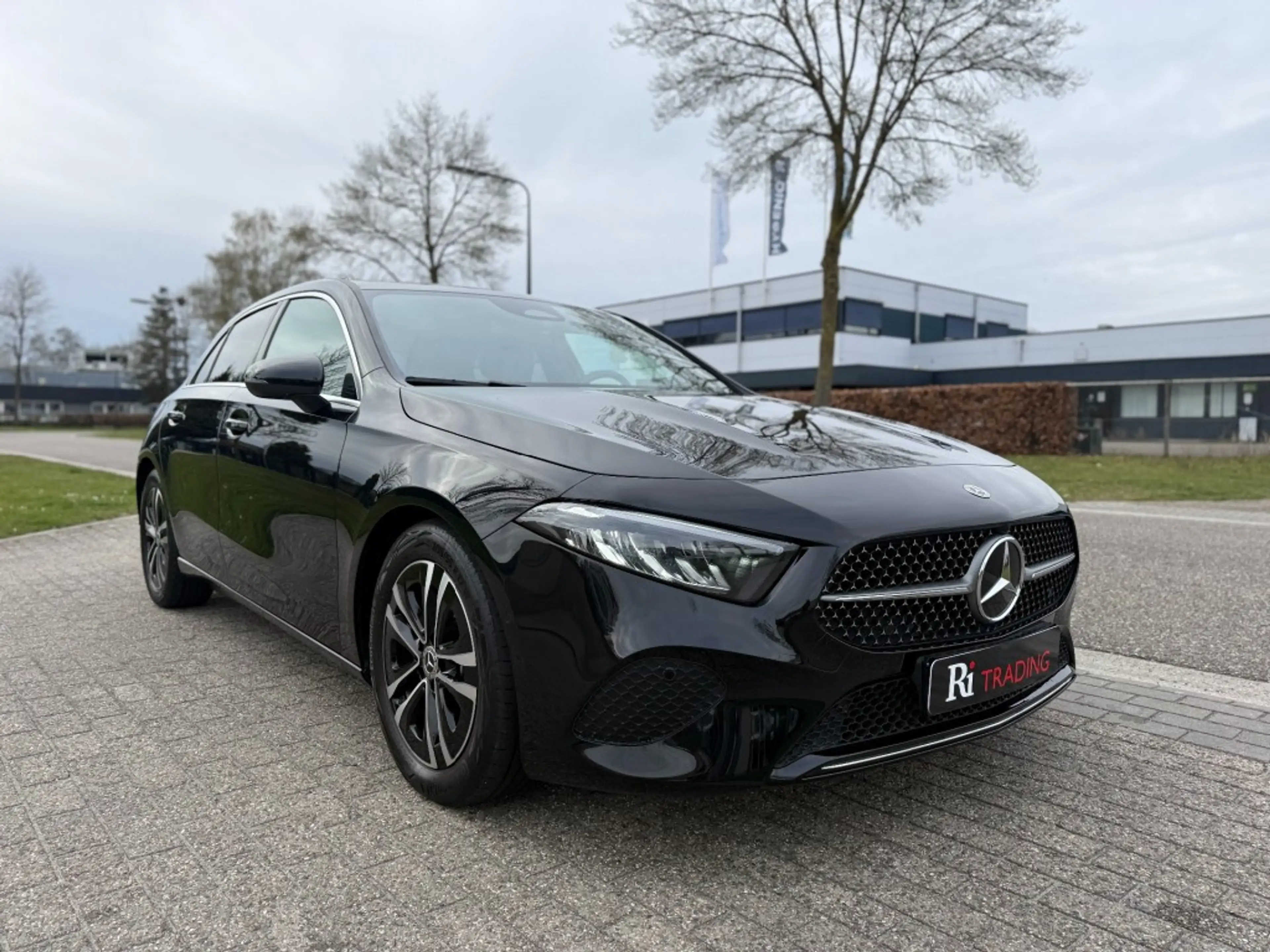 Mercedes-Benz A 180 180 Star Edition Luxury Line Navi Camera — photo 6