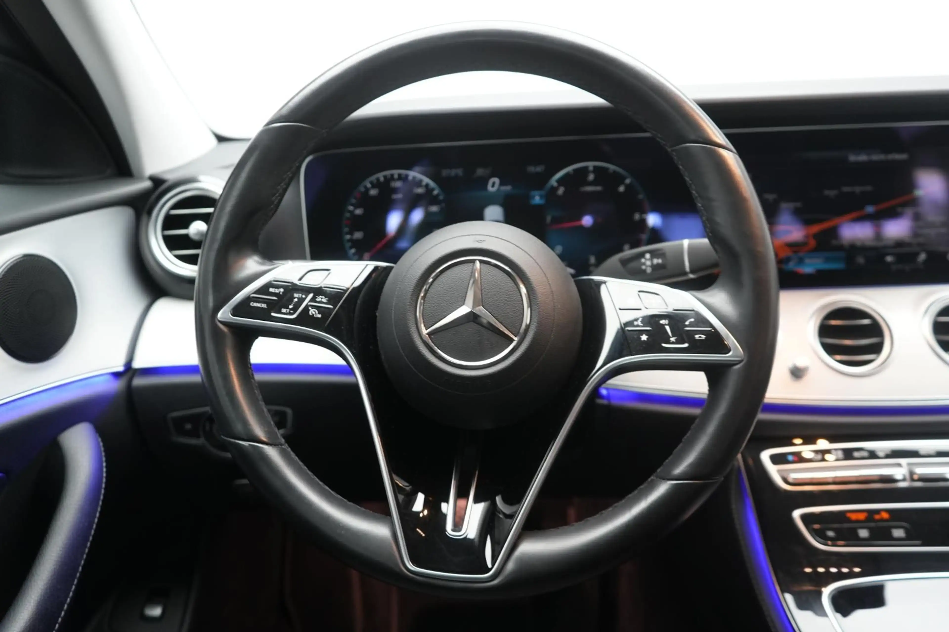 Mercedes-Benz E 200 d T 9G-Tronic Avantgarde Distronic/Kamera/ — photo 14