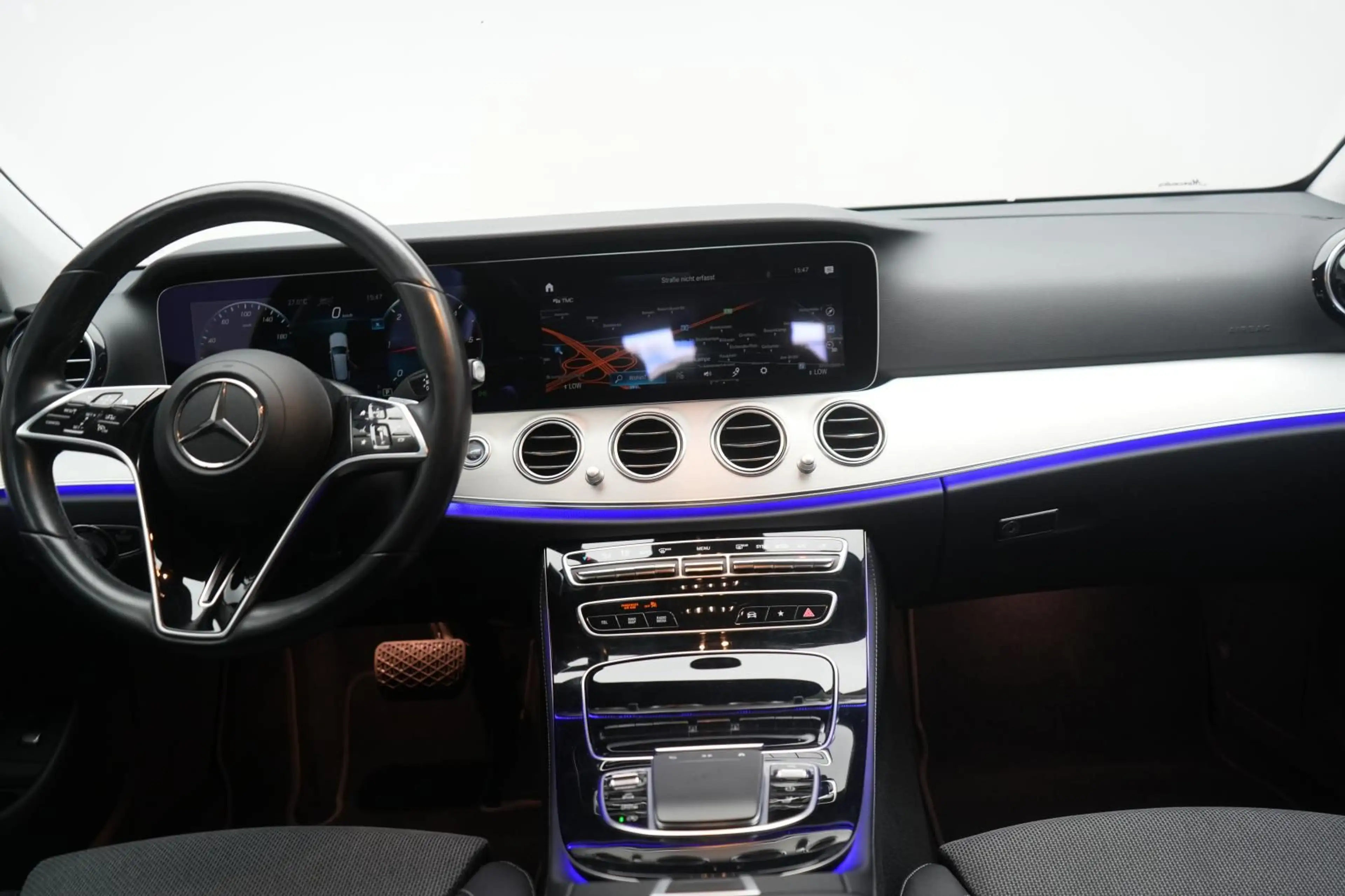 Mercedes-Benz E 200 d T 9G-Tronic Avantgarde Distronic/Kamera/ — photo 13