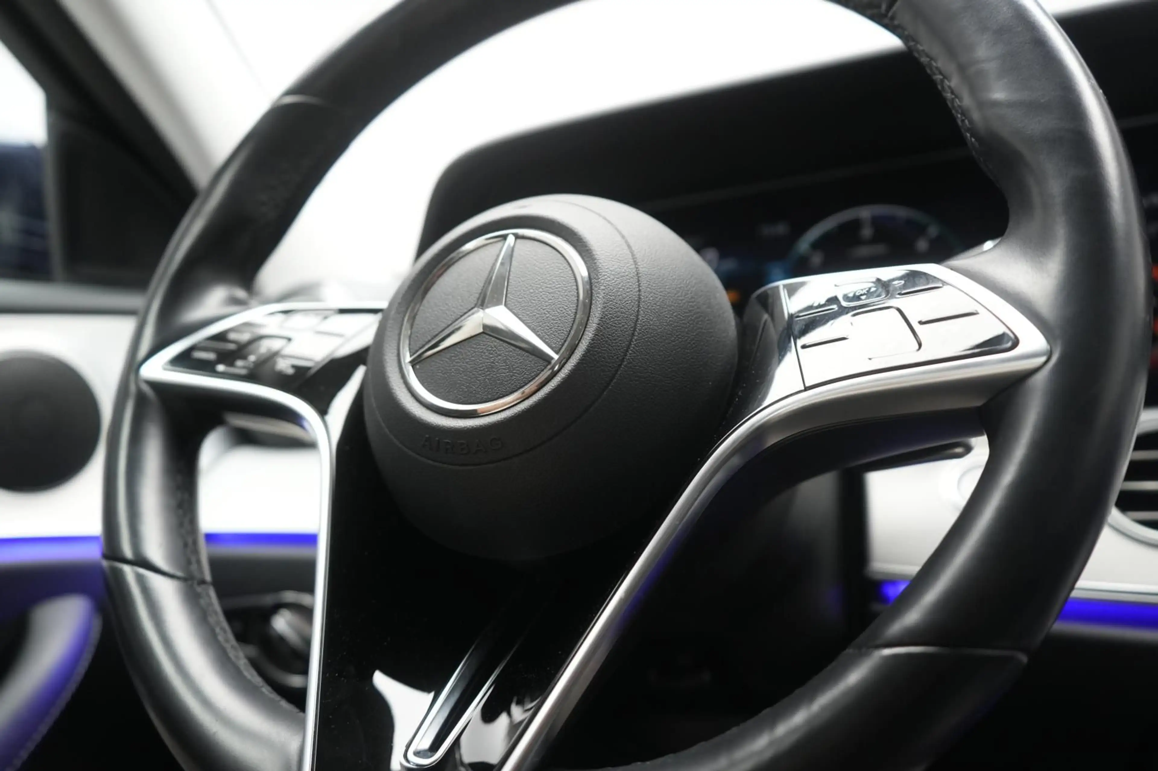 Mercedes-Benz E 200 d T 9G-Tronic Avantgarde Distronic/Kamera/ — photo 15