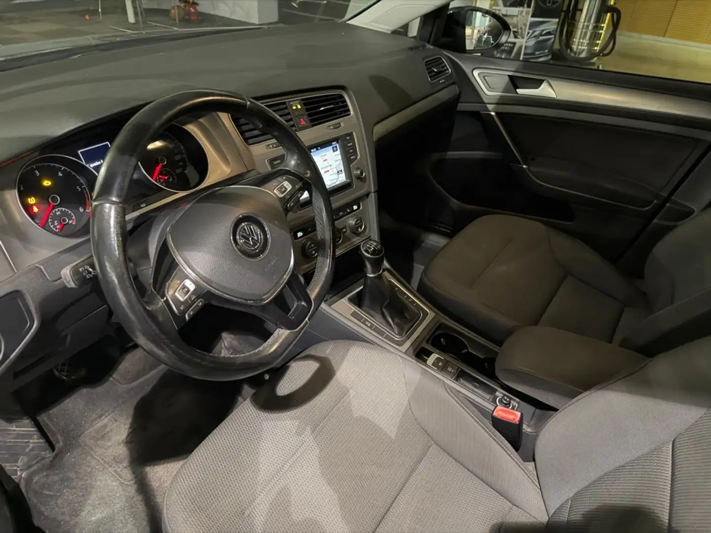 Volkswagen Golf 1.6TDI CR BM Bluemotion Business 110 Zwart - 2