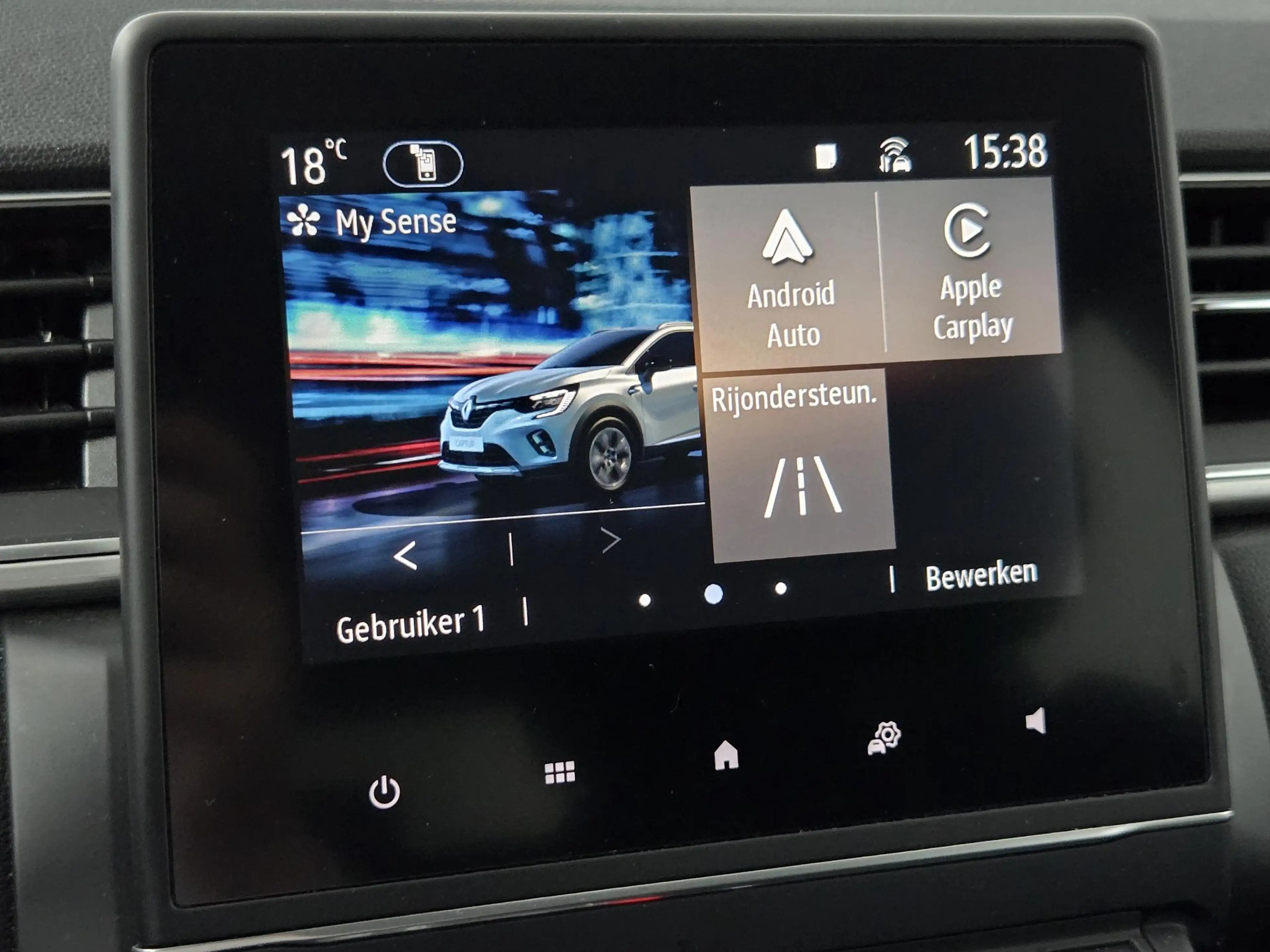 Renault Captur 1.6 E-Tech Plug-in Hybrid 160 Intens | Camera | Pa — photo 23